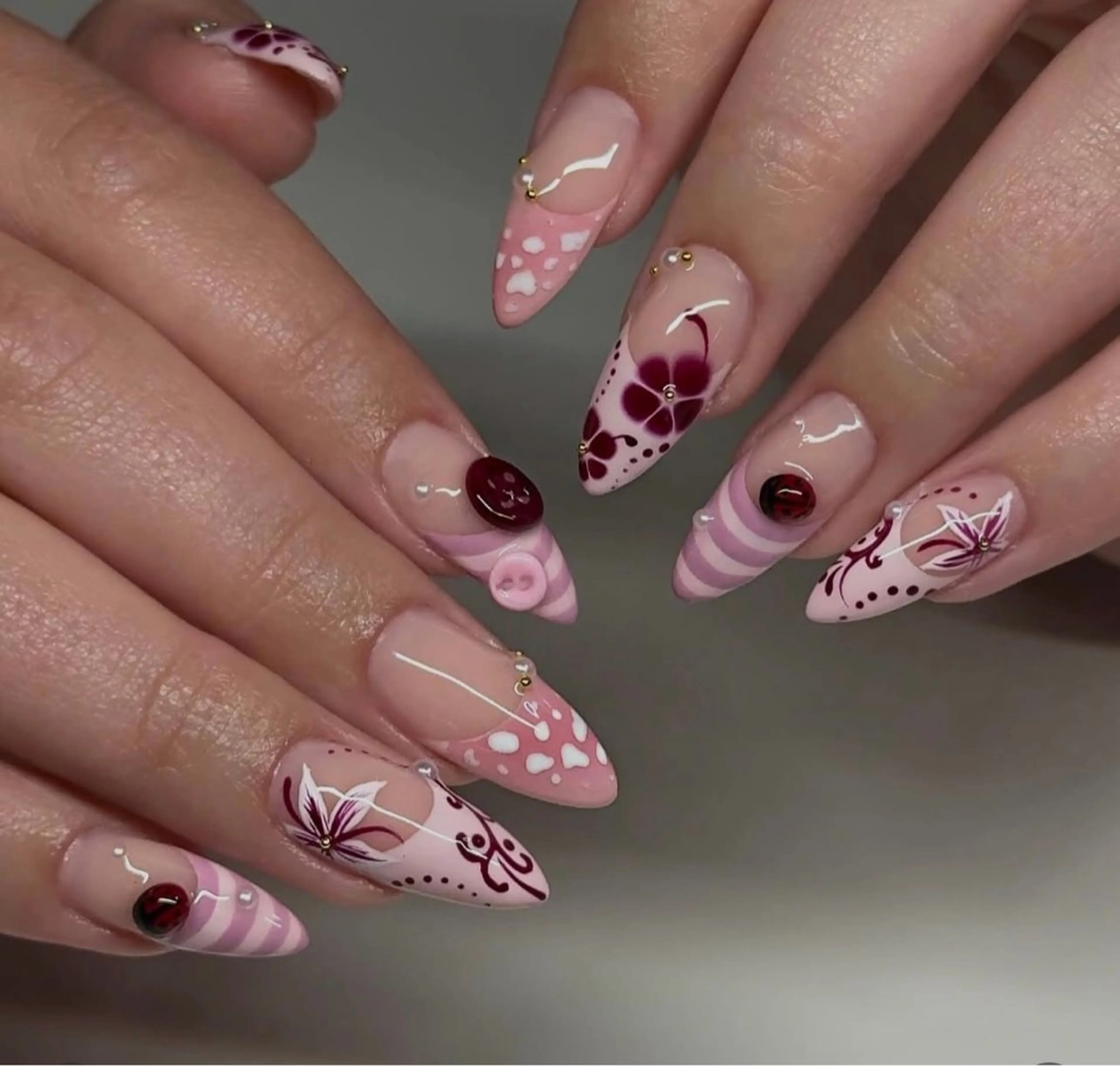 ネイル ハンドネイル NiJi Nailsのネイルデザイン