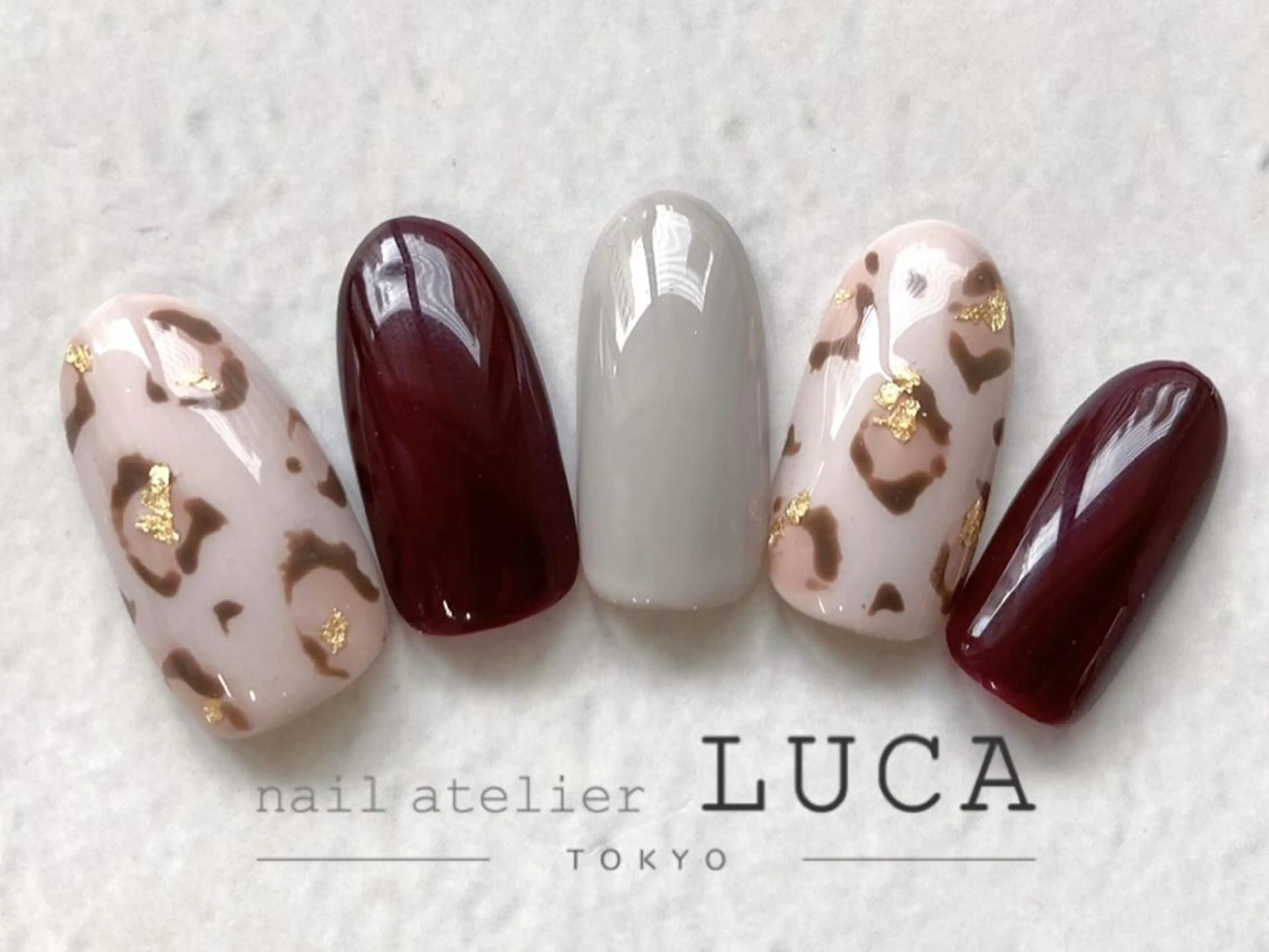 ネイル アートネイル オーロラネイル クリアネイル 長さ出し フットネイル ハンドネイル ネイルアトリエルカ スタッフのネイルデザイン