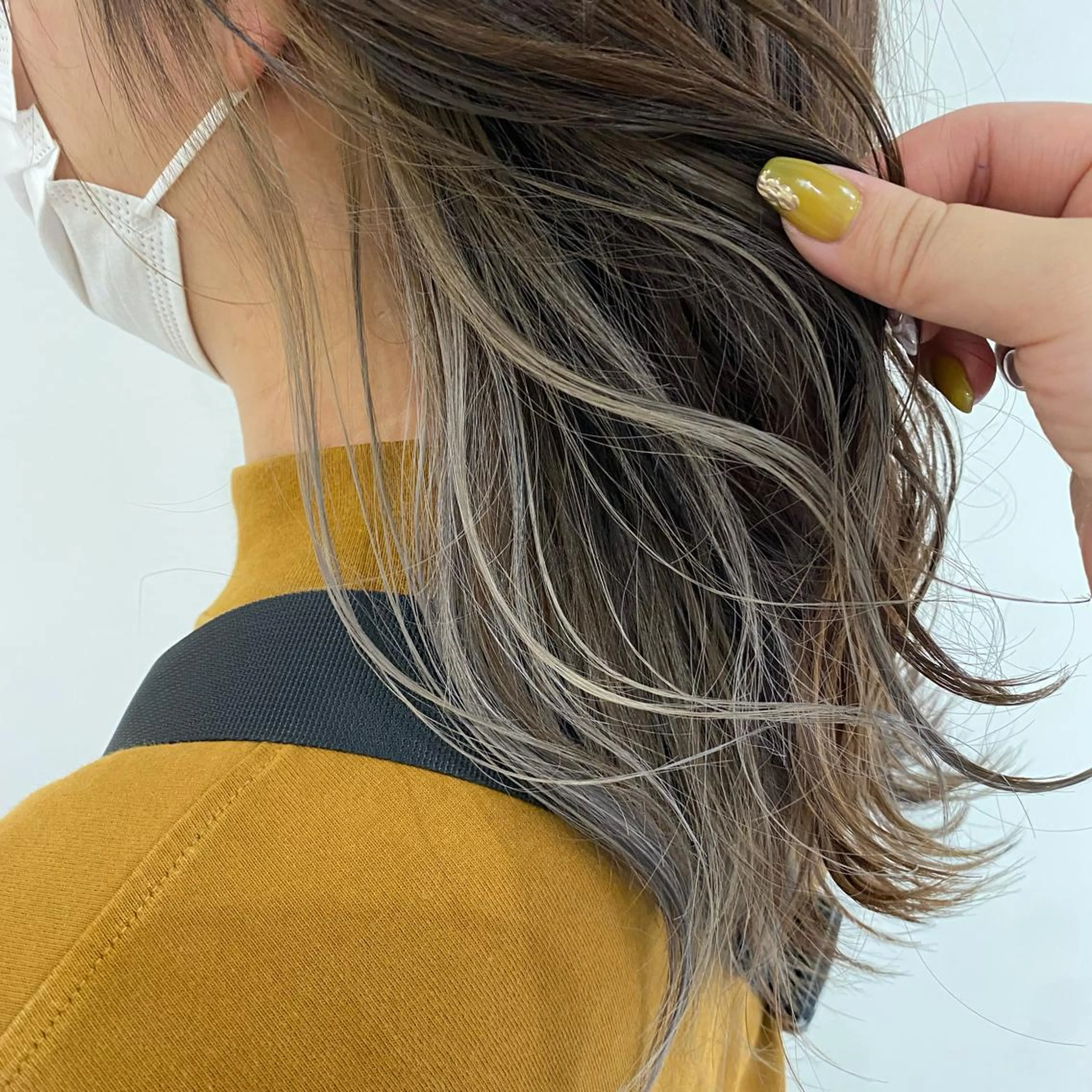 ミディアム 石川 珠有のヘアスタイル