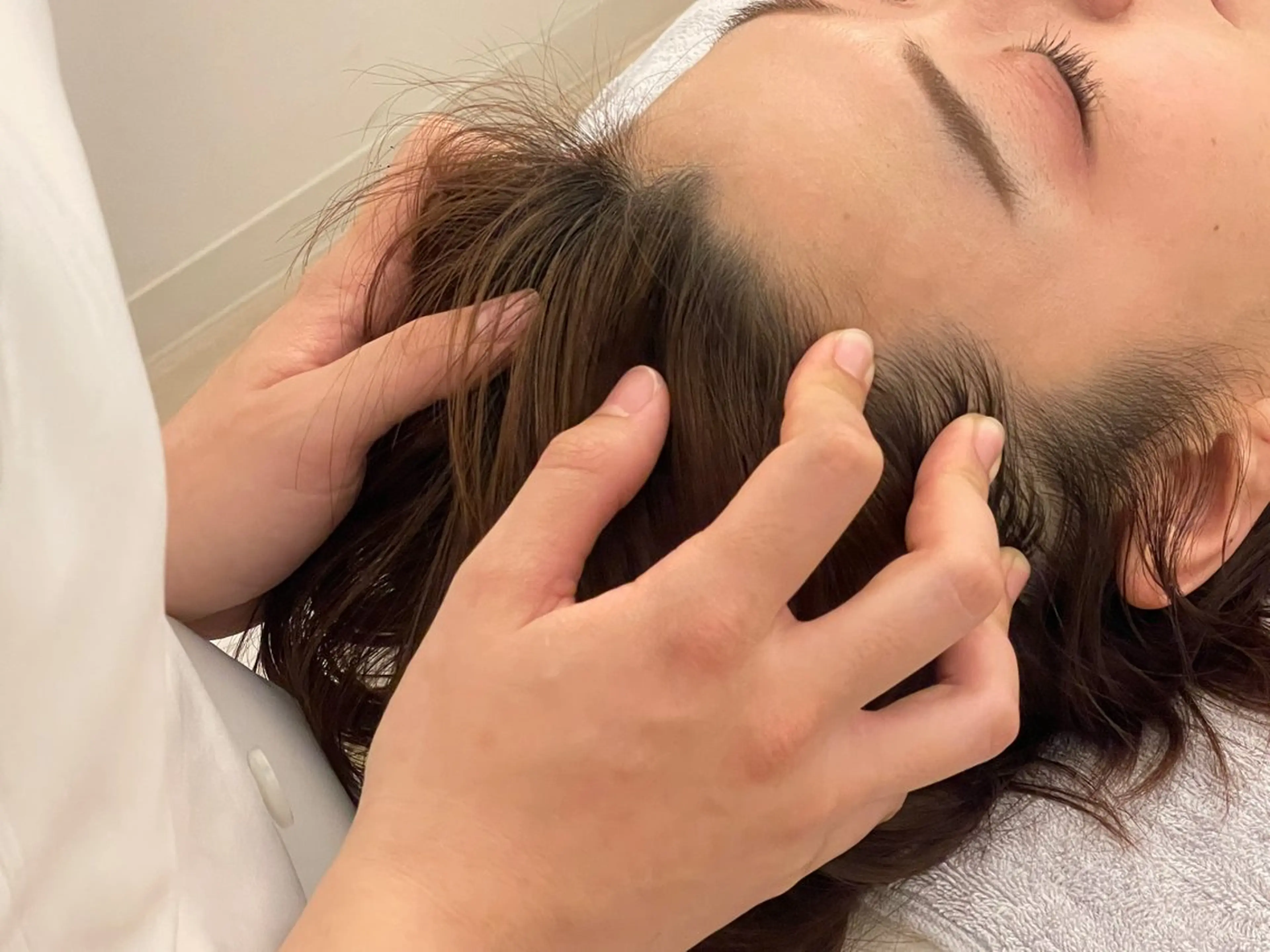 【ハリ艶くすみ知らずコース】ドライヘッドマッサージ付き💆♀️超音波洗浄で毛穴美人に✨美容成分浸透力UP!約100分の写真