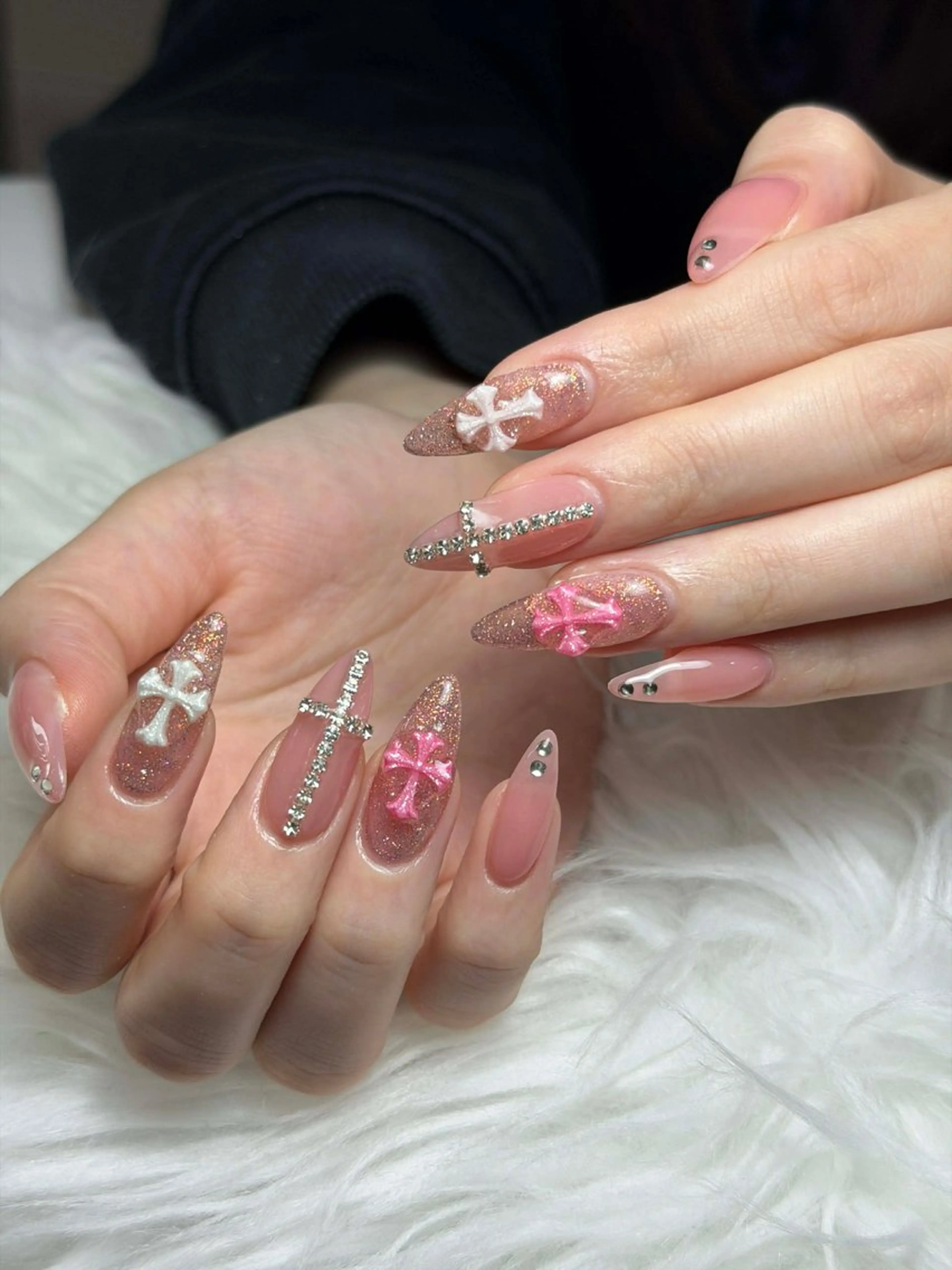 ネイル オーロラネイル ボルドー ブラウン 氷ネイル・うるうるネイル キラキラネイル ハンドネイル Julli NailStudioのネイルデザイン