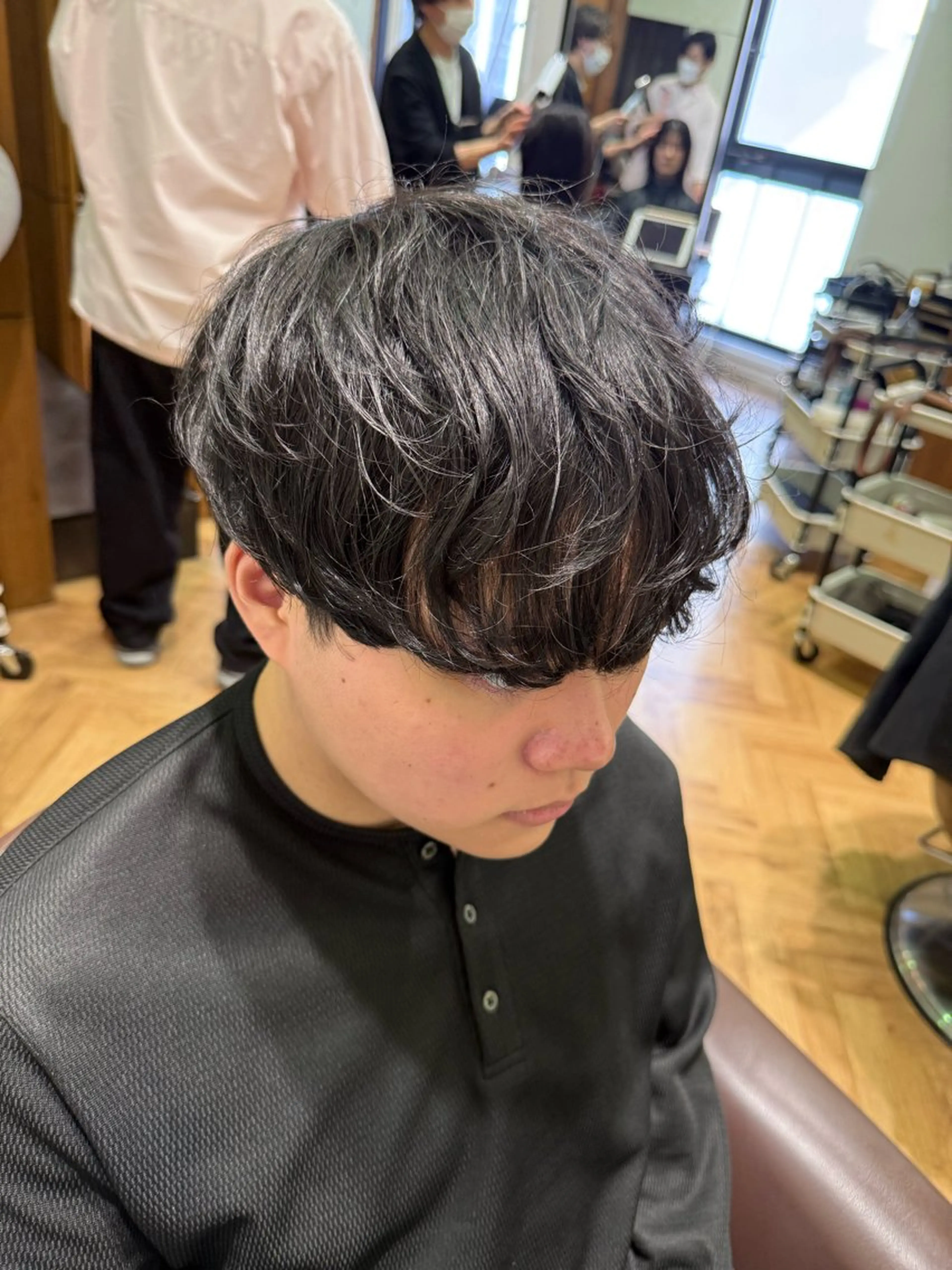 ショート メンズ メンズパーマ くせ毛 溝口 槙里也のヘアスタイル