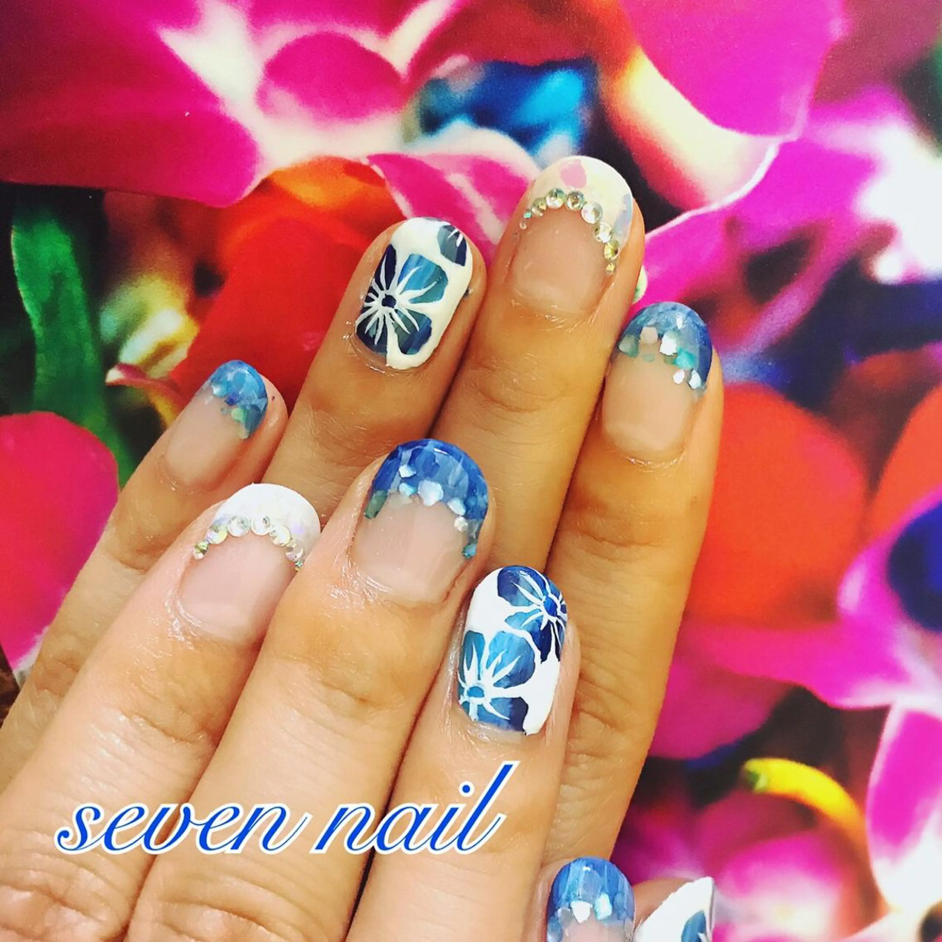 ネイル 名倉 なな子のネイルデザイン