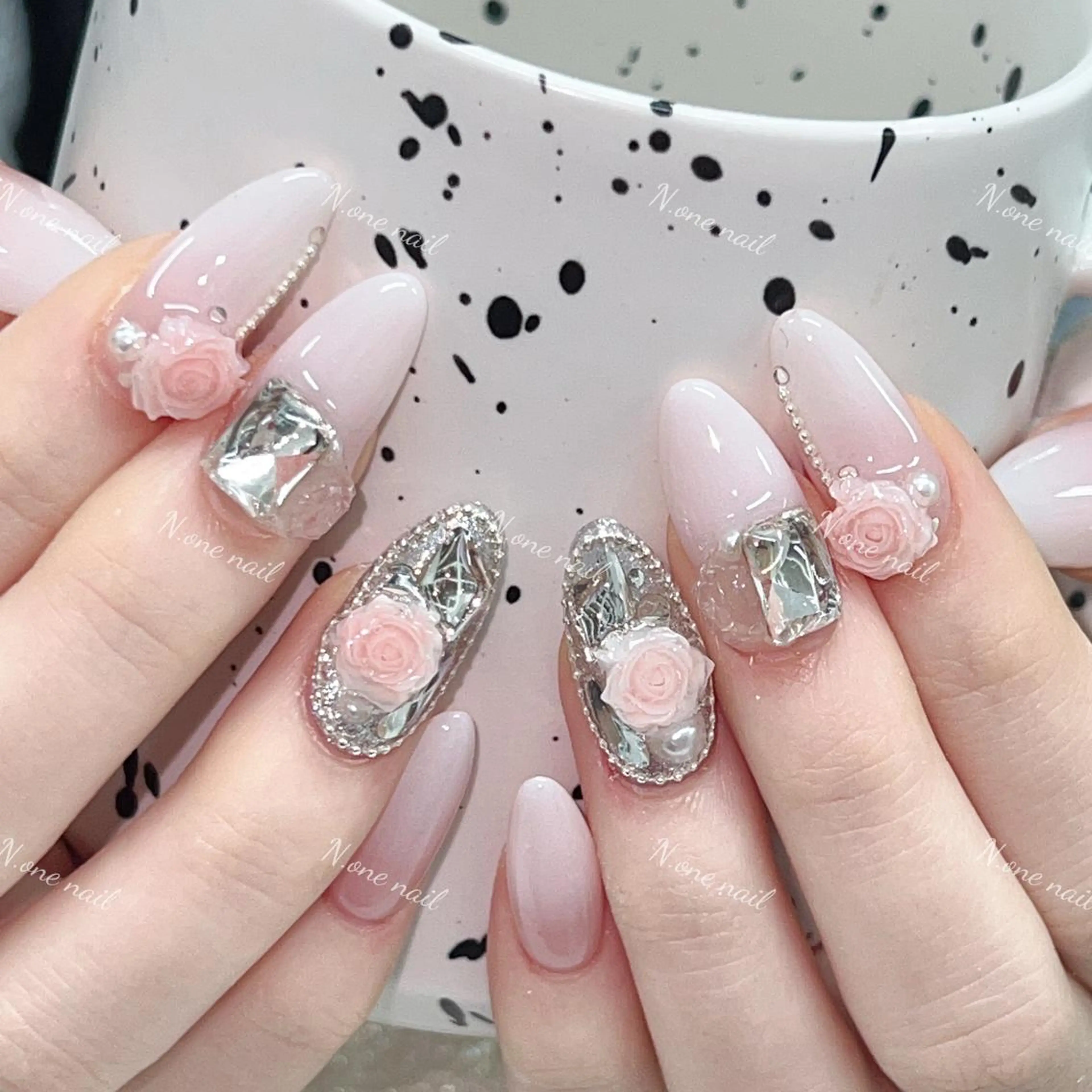 ネイル N.one 🎀saki💅のネイルデザイン