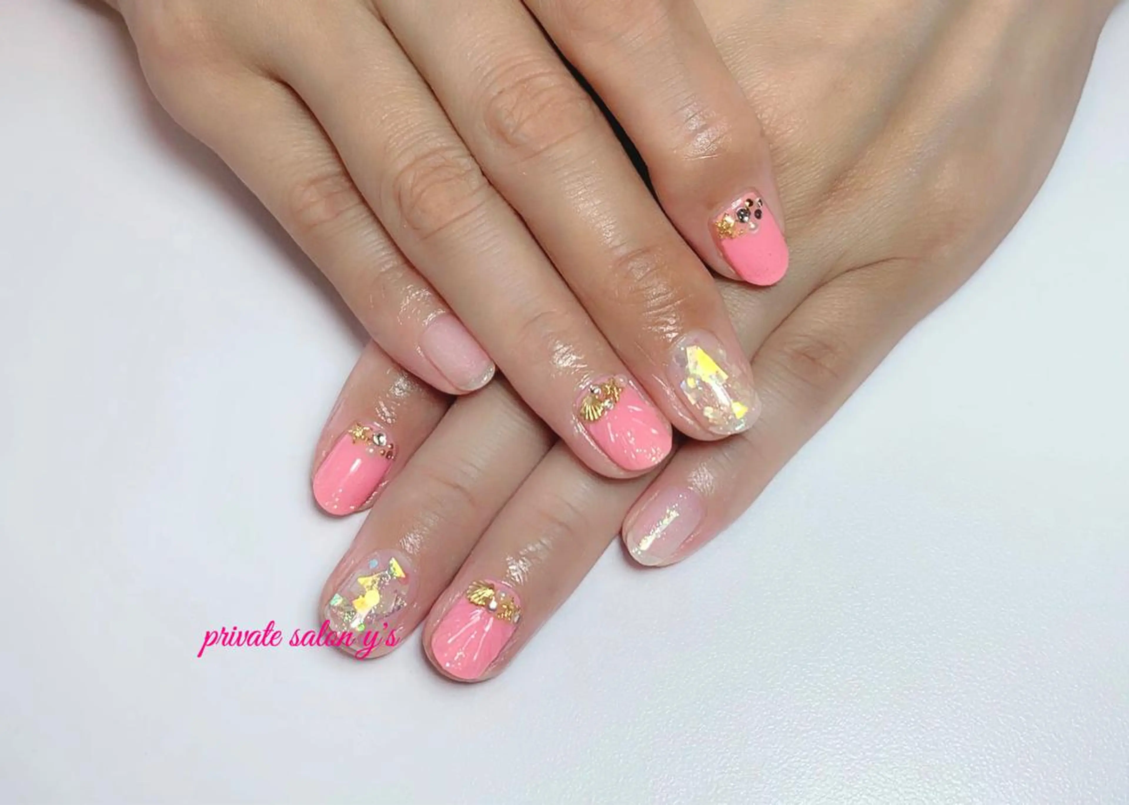 ネイル y' sのネイルデザイン