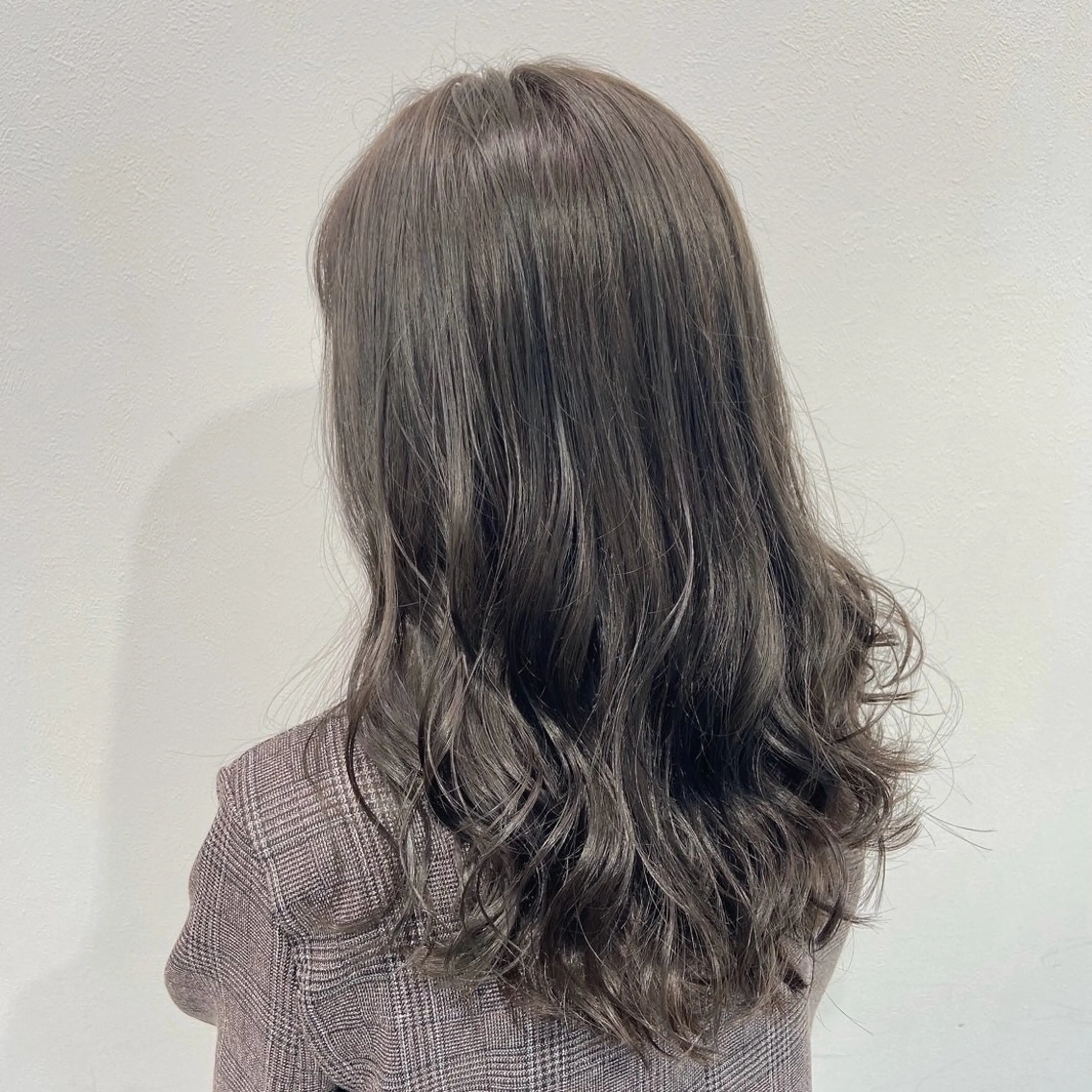 ロング カラー ヘアアレンジ 透け上品ハイトーン 職人ゆうと🤍のヘアスタイル