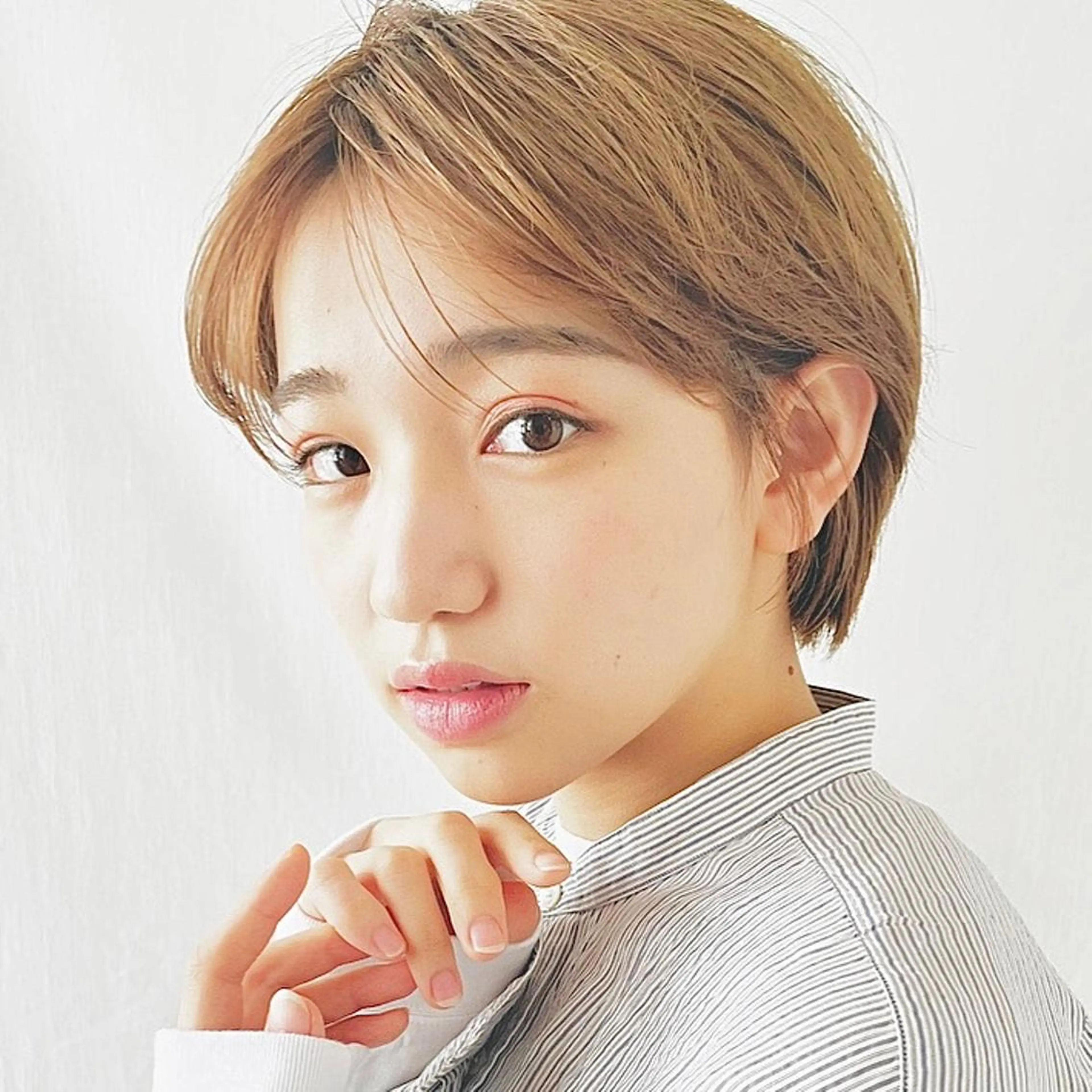 ショート カラー ショートボブ ハンサムショート アディクシーカラー イヤリングカラー ハイライトカラー カット ヘアカラー トリートメント ショートボブ髪質改善 縮毛矯正のプロ山道潤のヘアスタイル