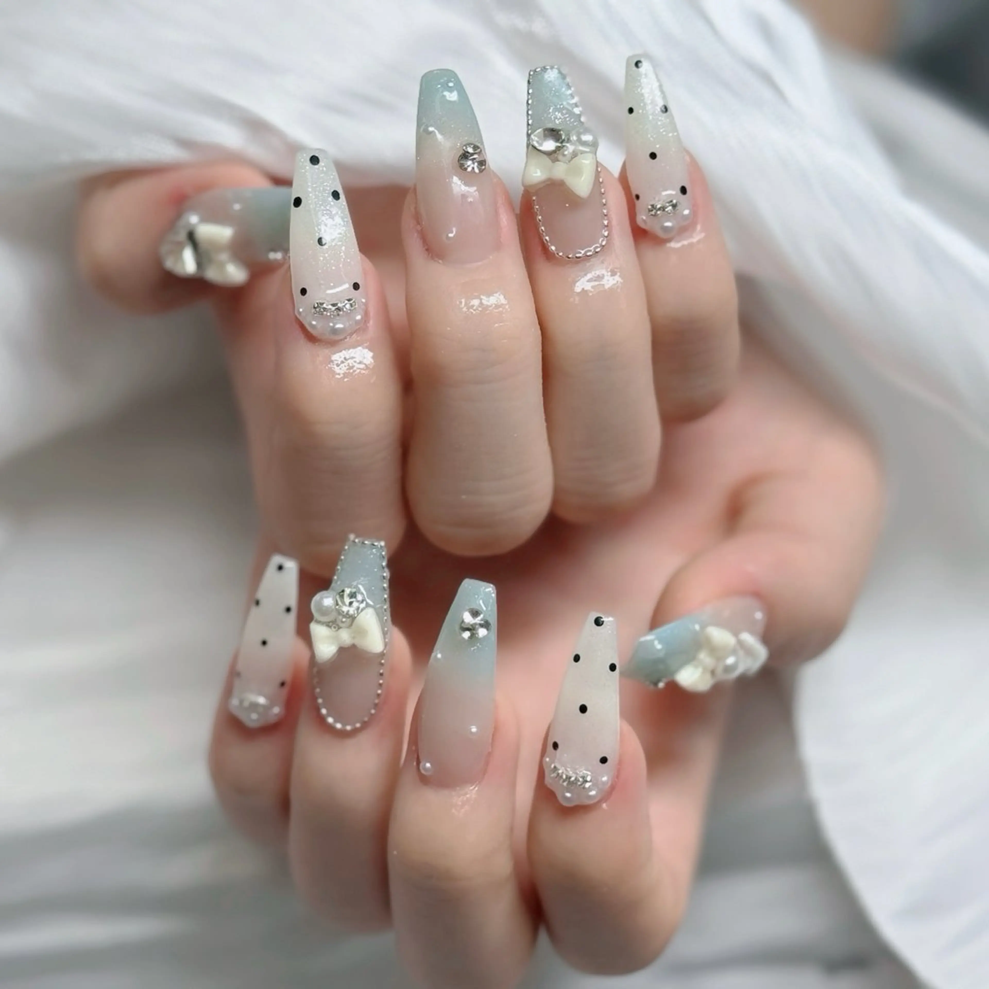 ネイル ロングネイル マグネットネイル リボン 夏ネイル スーパーロングネイル ハンドネイル Hani Nail XUKAのネイルデザイン