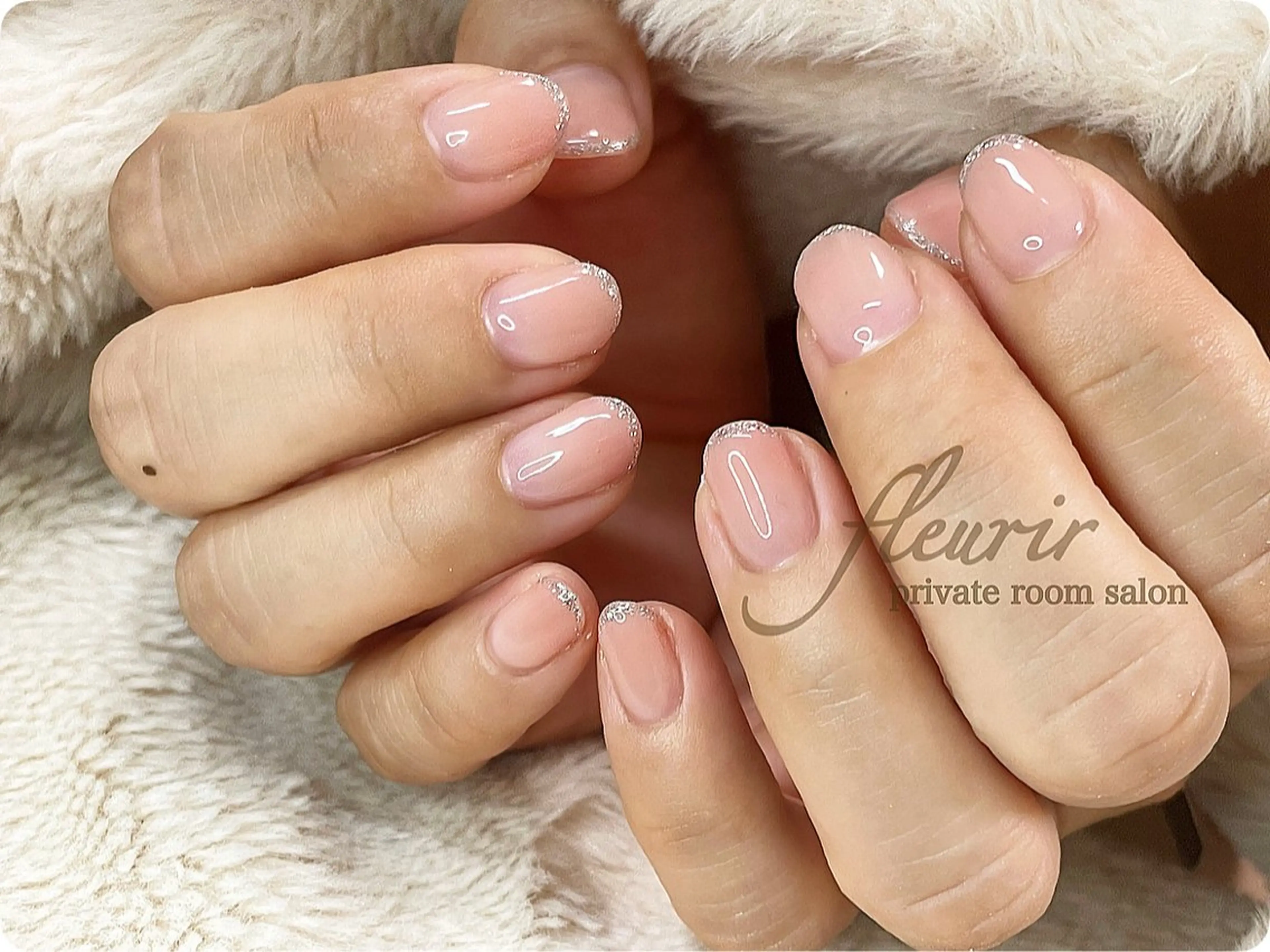 ネイル フレンチネイル ラメ(グリッター) シルバー フルリール 【プライベートサロンのネイルデザイン