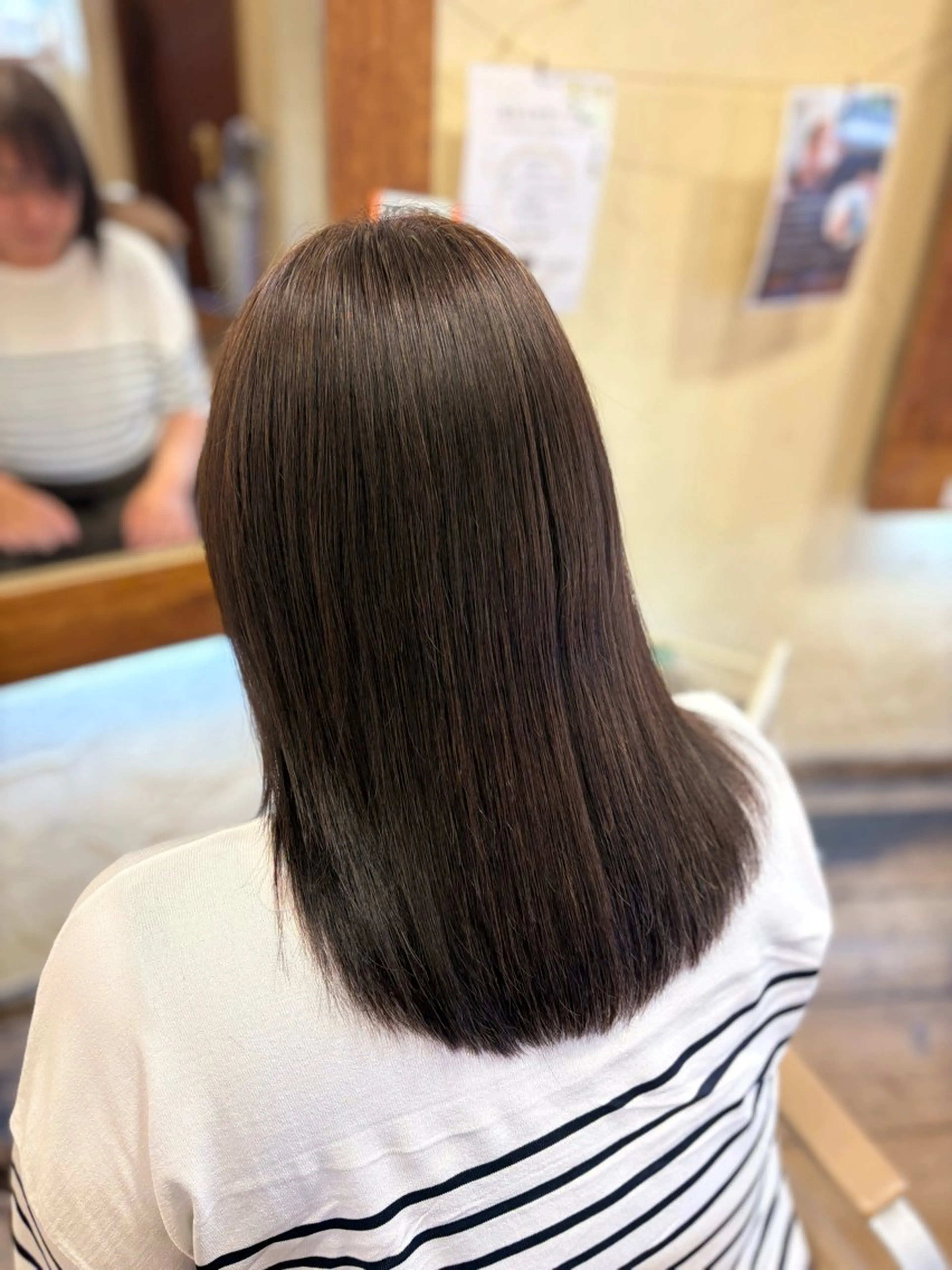 セミロング カット 縮毛矯正 柘植 雅大のヘアスタイル