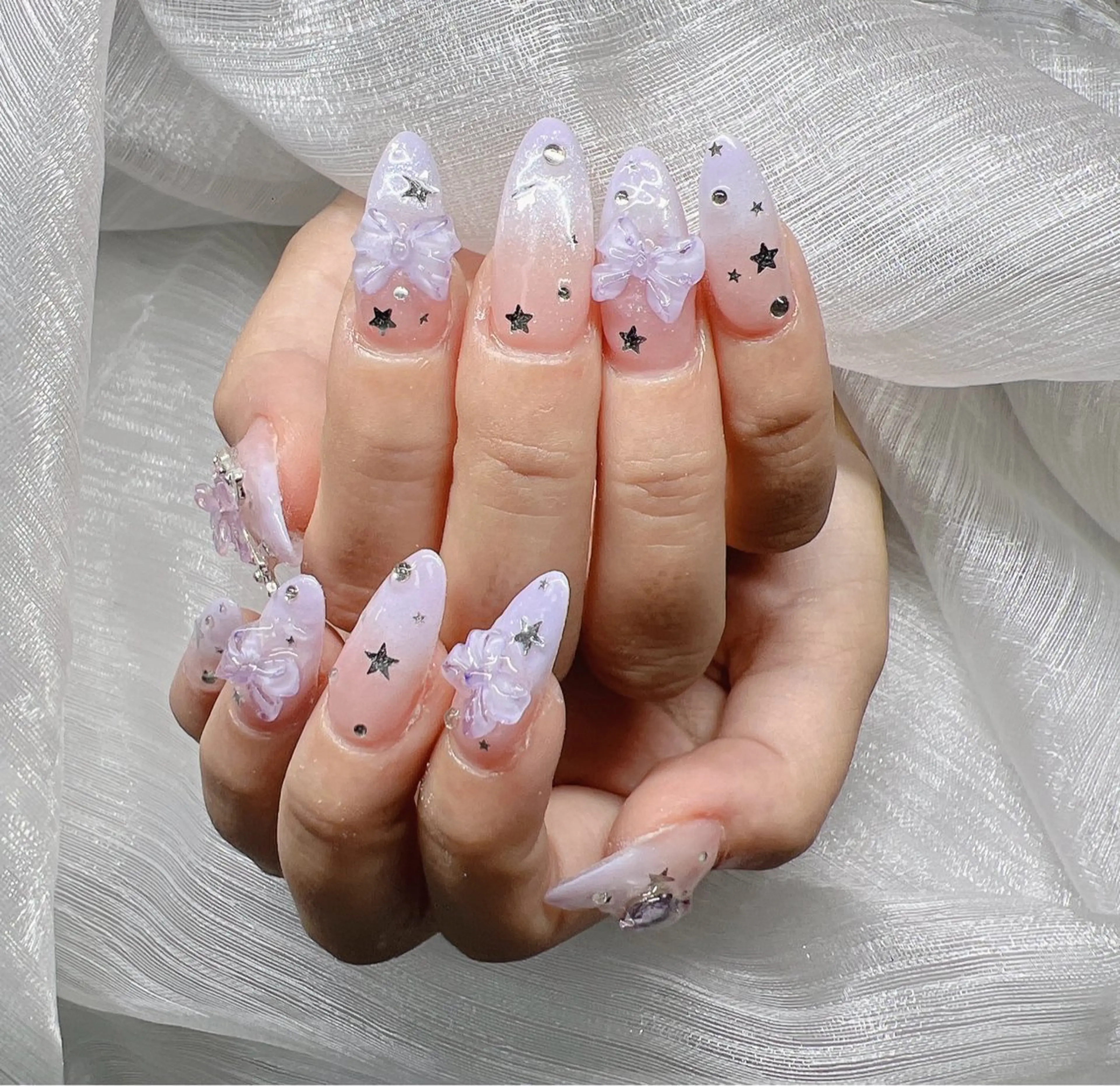 ネイル ハンドネイル Lee Nailsのネイルデザイン