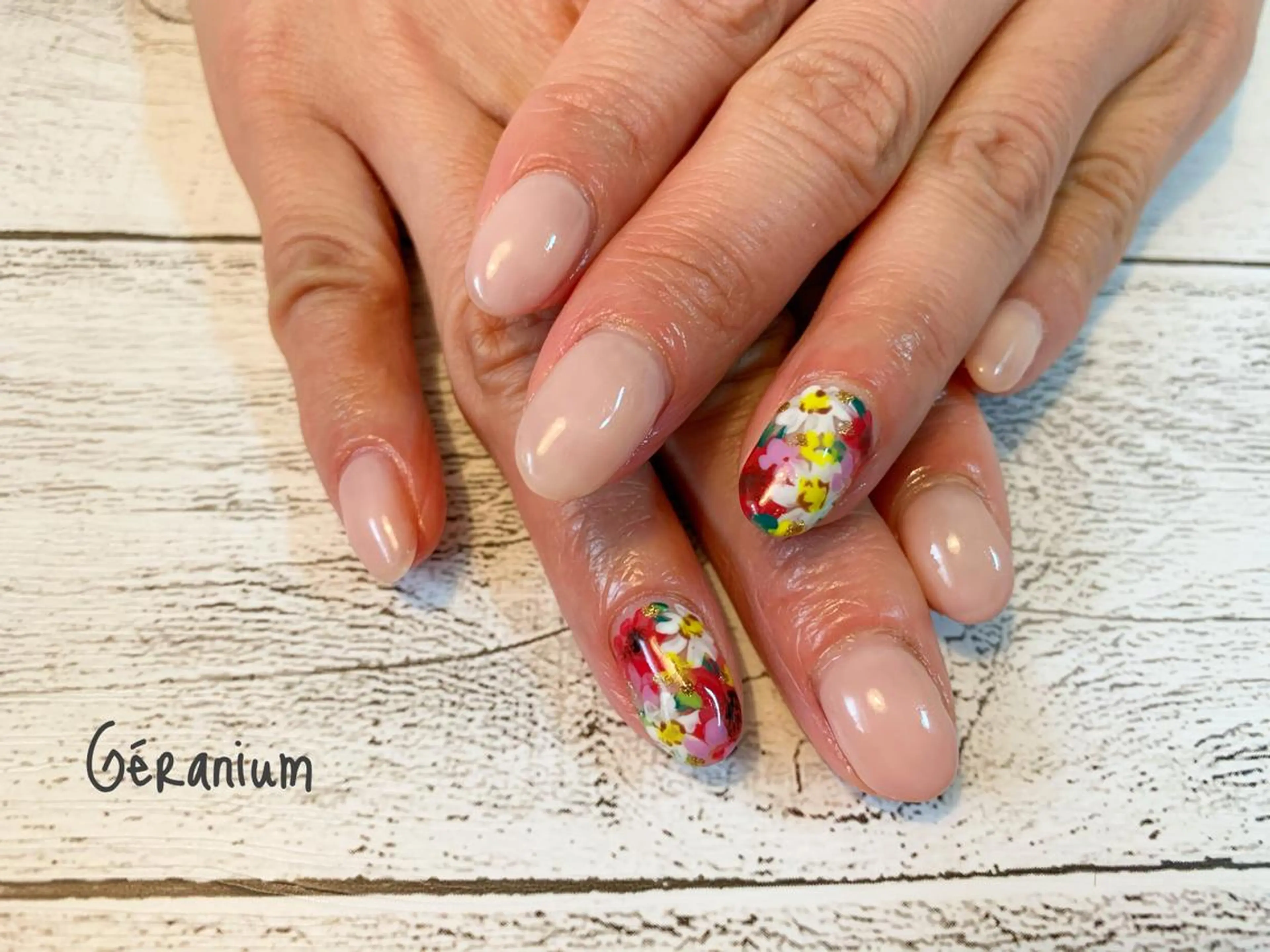 ネイル アートネイル ハンドネイル フットネイル GéRanium Harukaのネイルデザイン