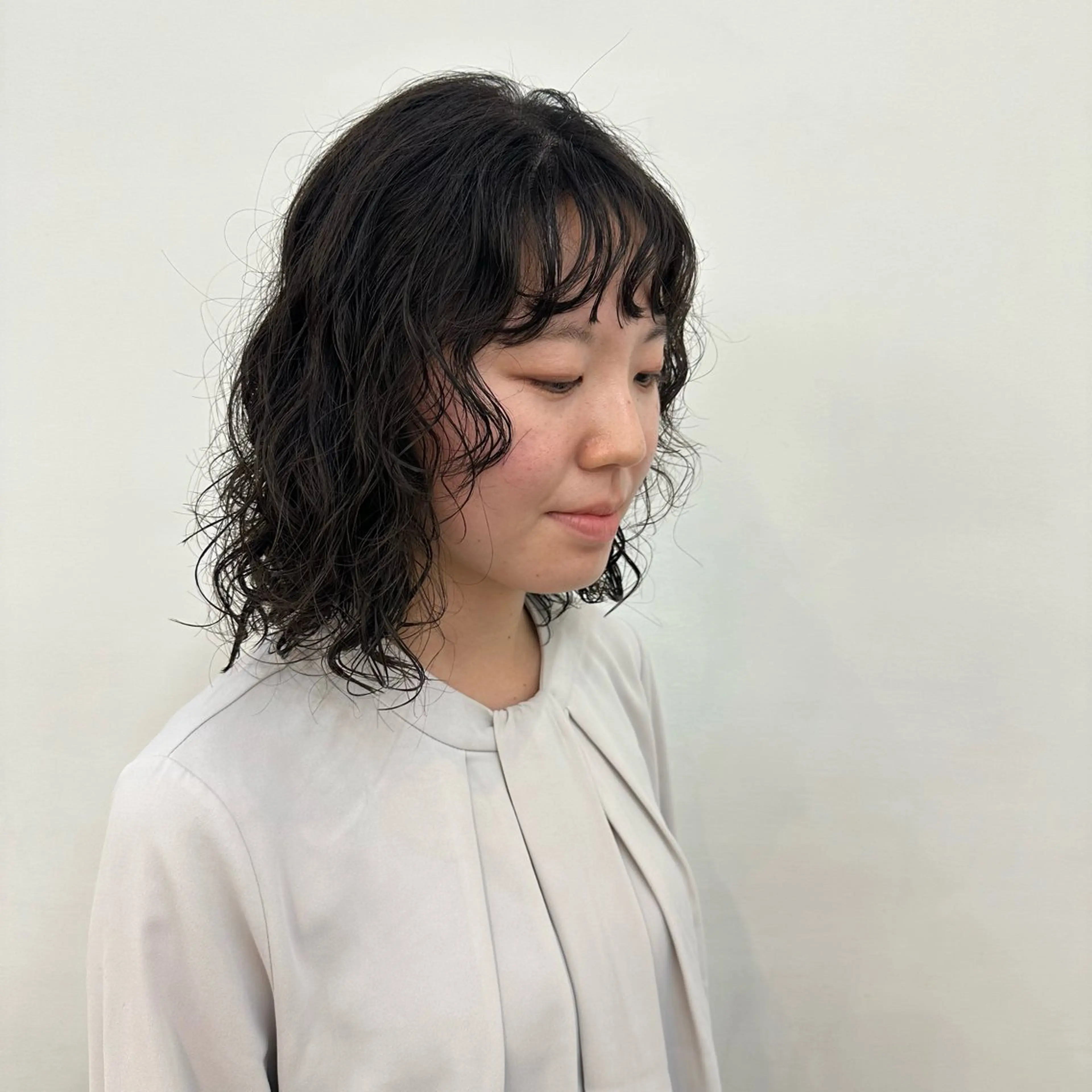 ミディアム パーマ ミディアムパーマ さとう あやかのヘアスタイル