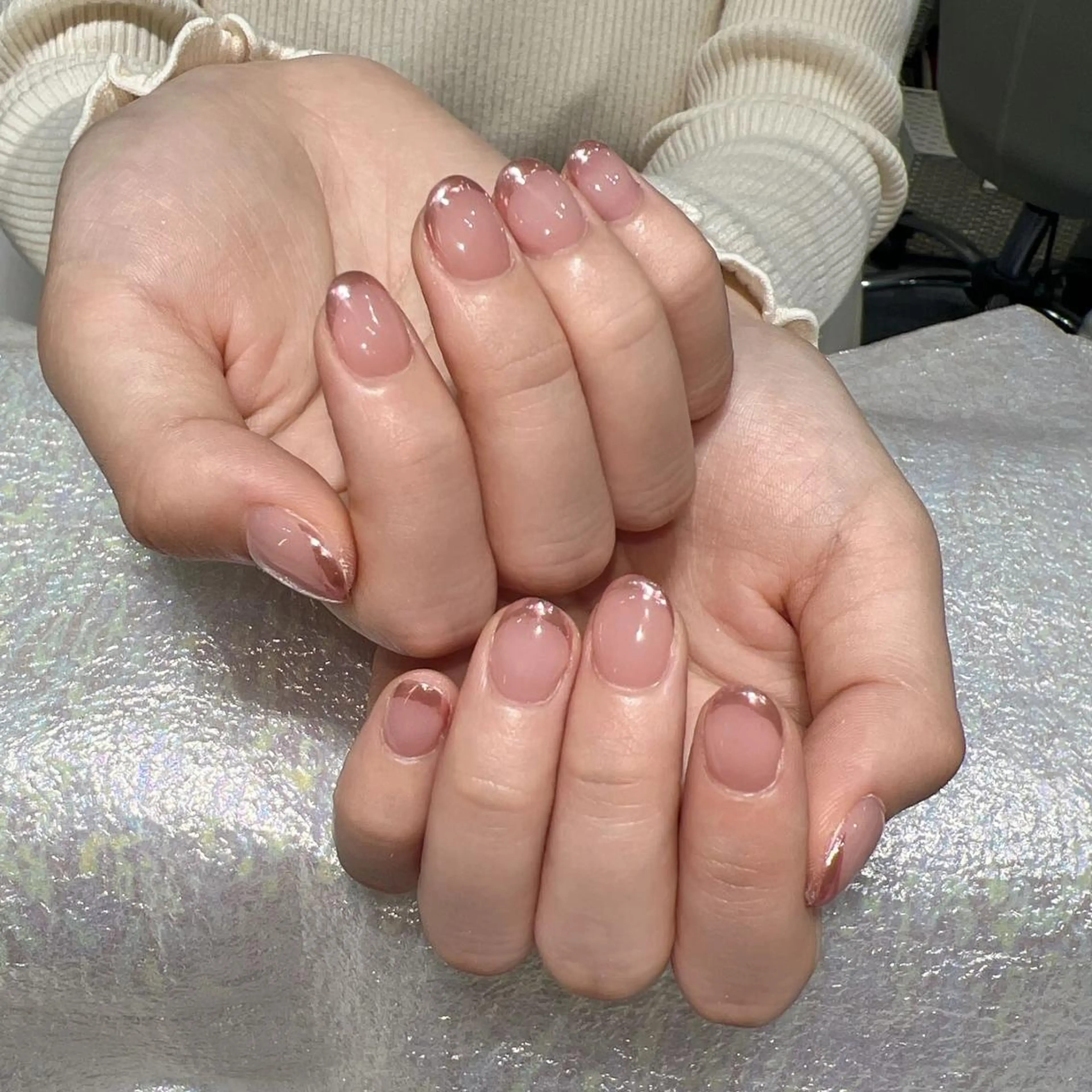 ネイル フレンチネイル ガラスフレンチ Queens ciciのネイルデザイン