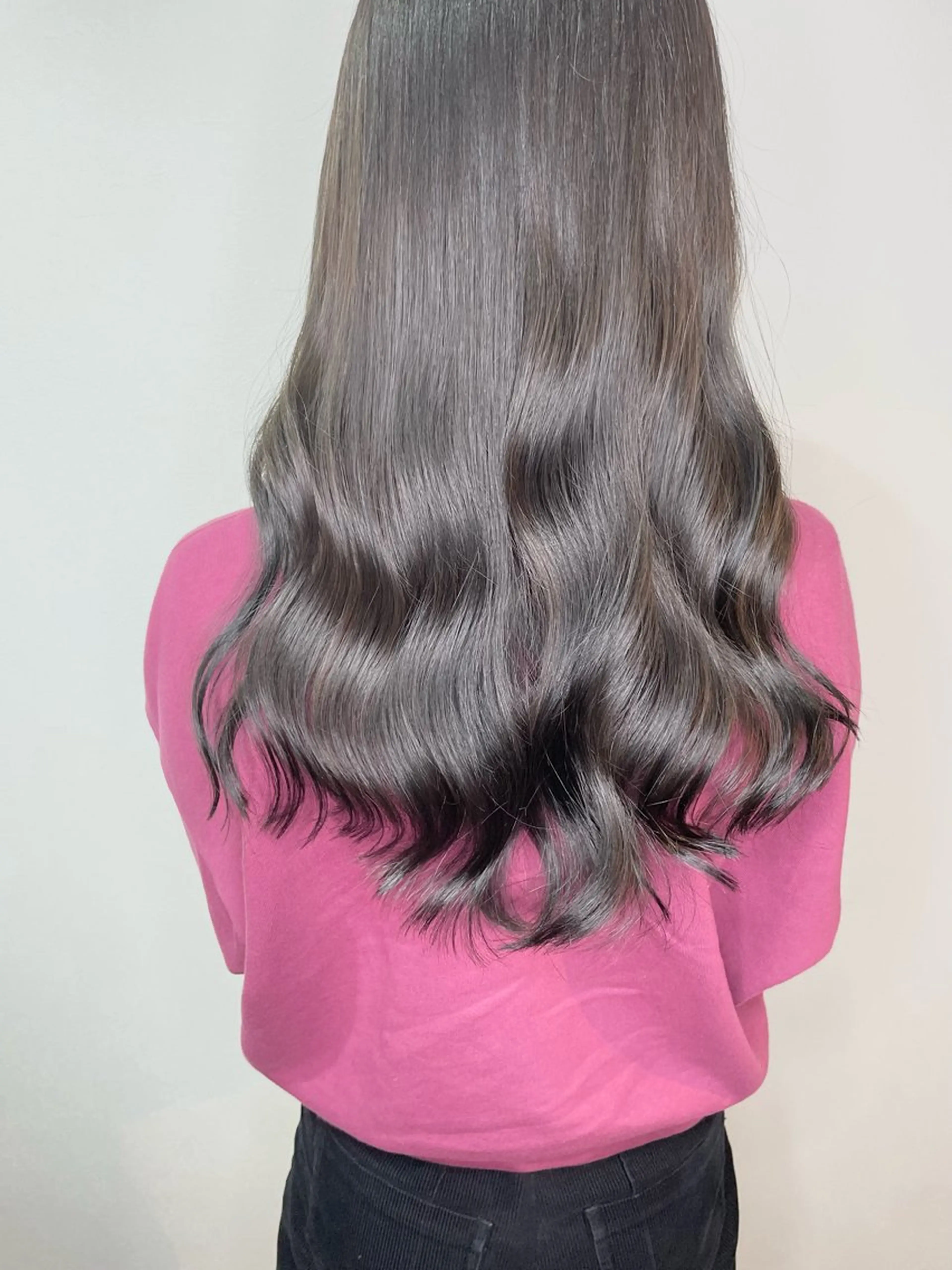 ロング カラー 透明感カラー sutekinakoto日野所属・小島 勤夢のヘアスタイル