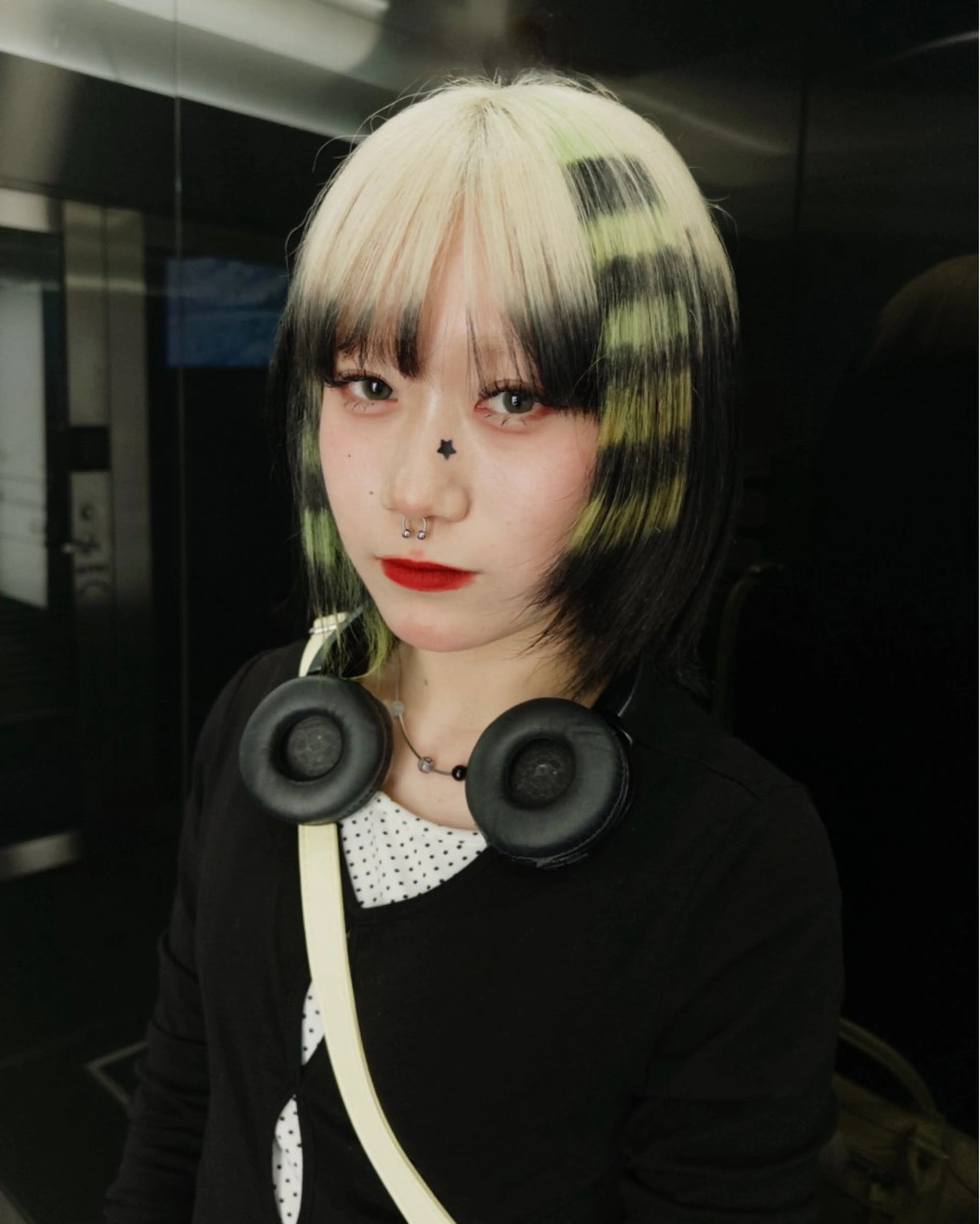 ミディアム カラー カット ヘアカラー トリートメント ケアブリーチ特化✨/ 艶カラー/エクステのヘアスタイル