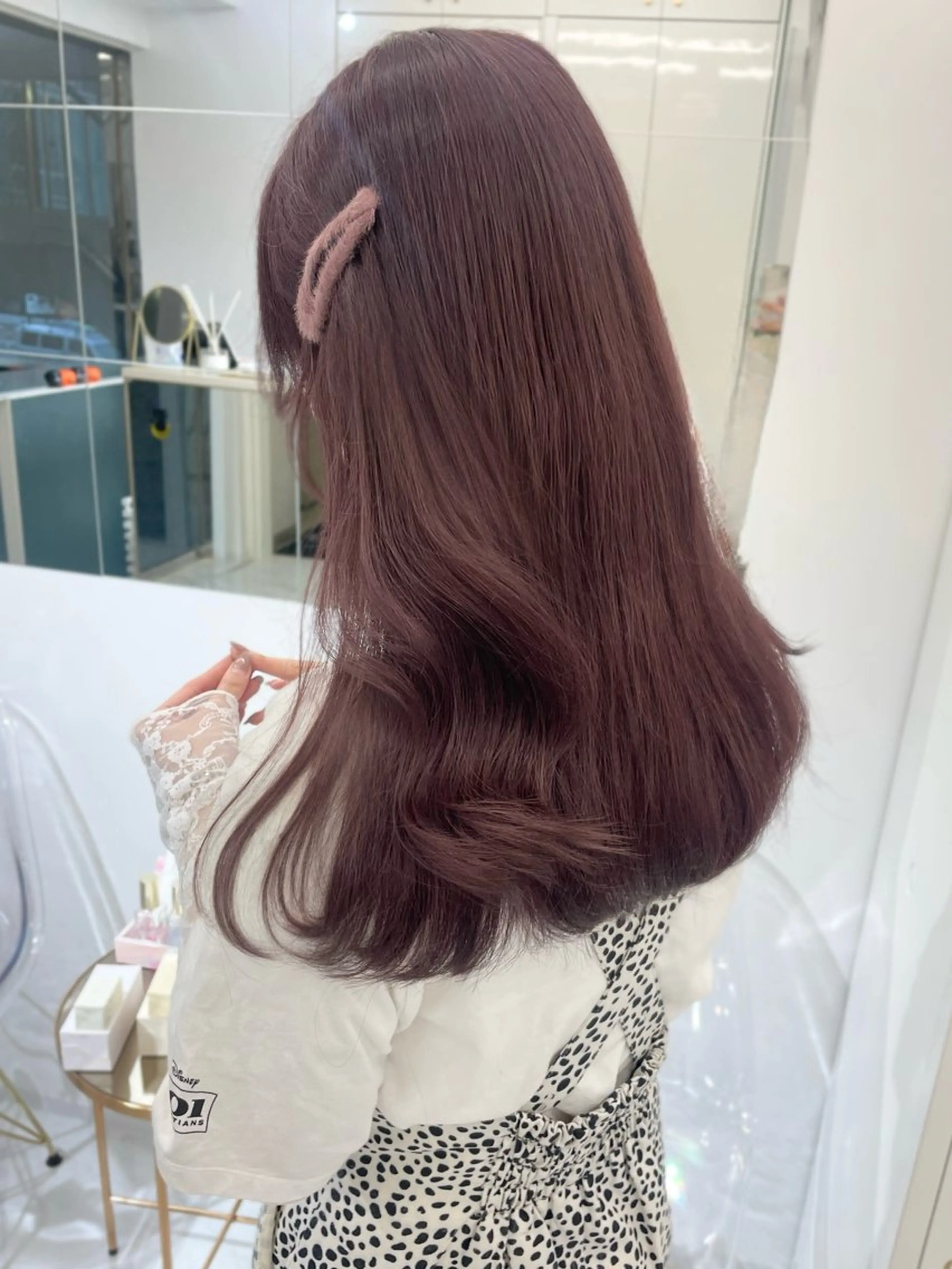 ロング カラー ヘアアレンジ ブリーチ ラベンダーカラー 盛れる顔周り🤍渋谷 Risa🎀のヘアスタイル