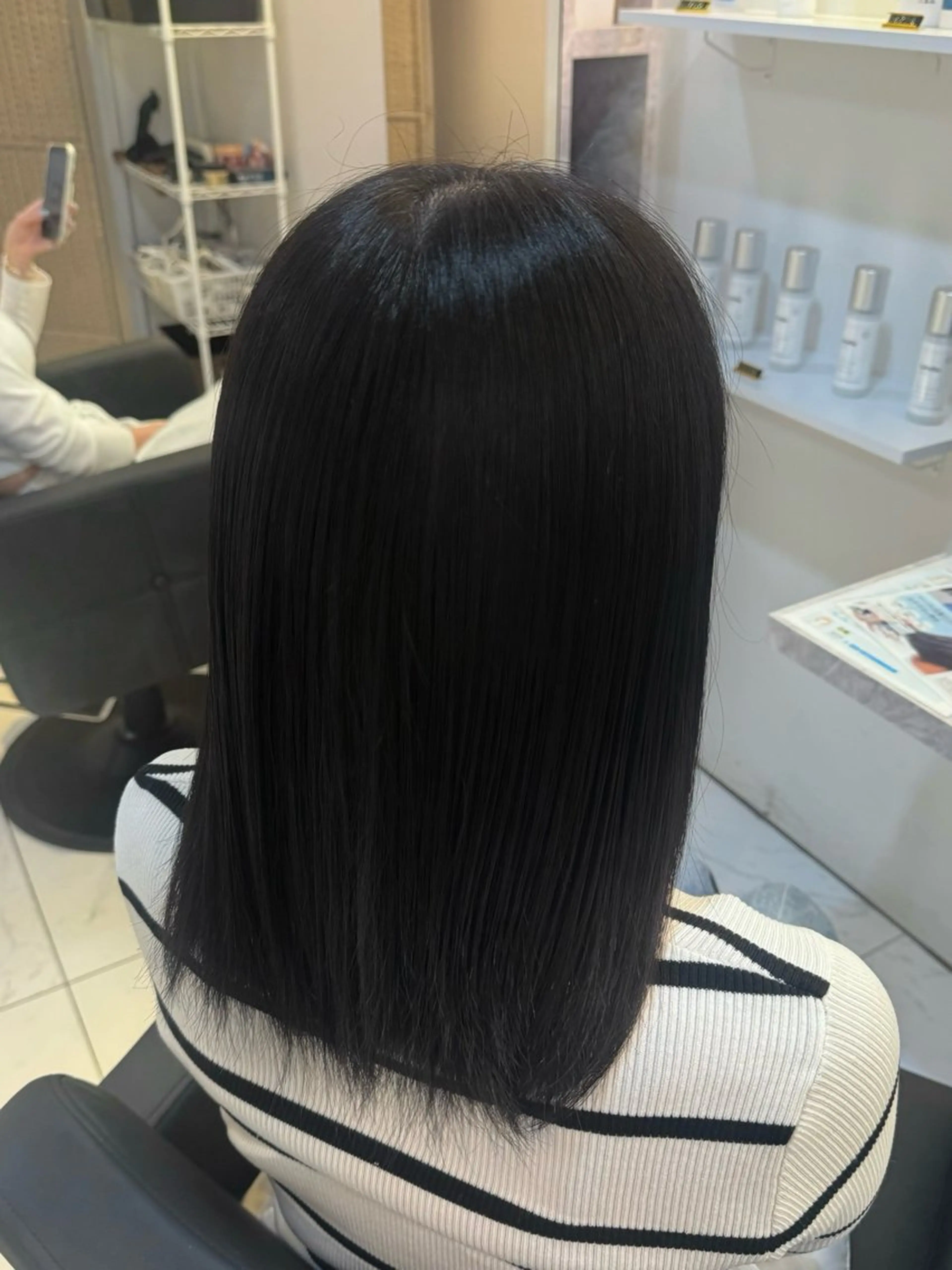 ミディアム ヘアカラー 𝐋𝐞𝐞四ツ橋 𝐍𝐞𝐢𝐫𝐨のヘアスタイル