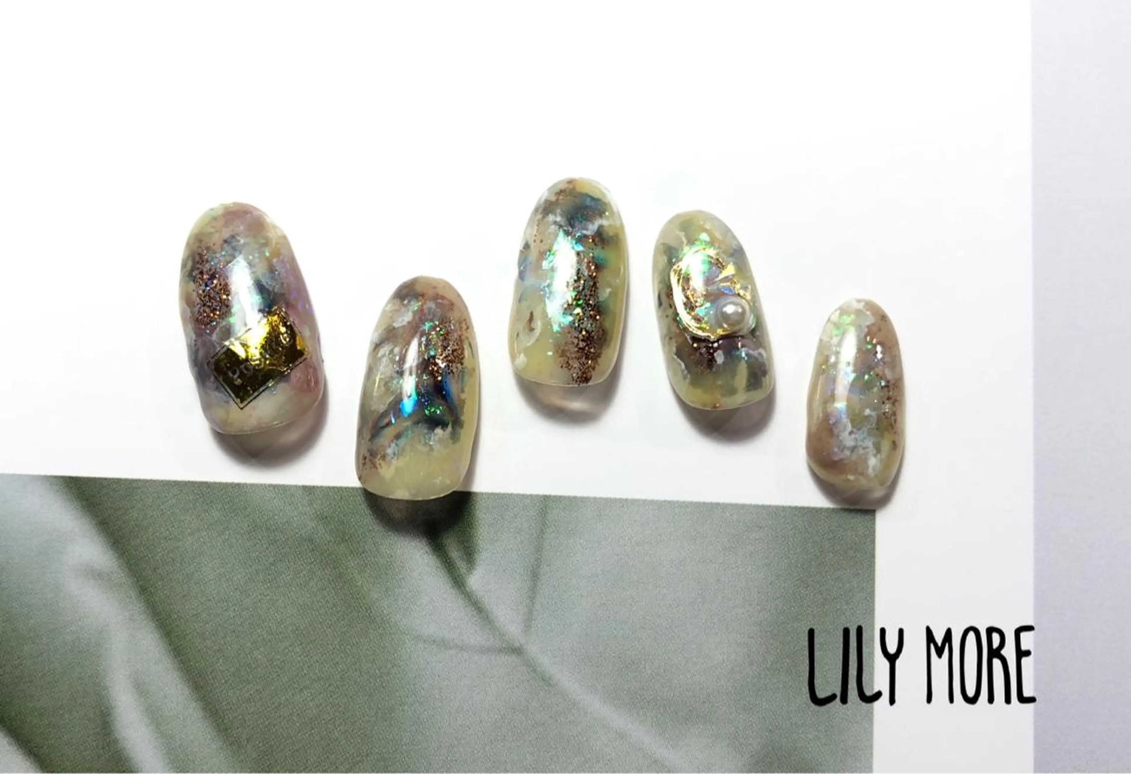 ネイル Lily closetのネイルデザイン