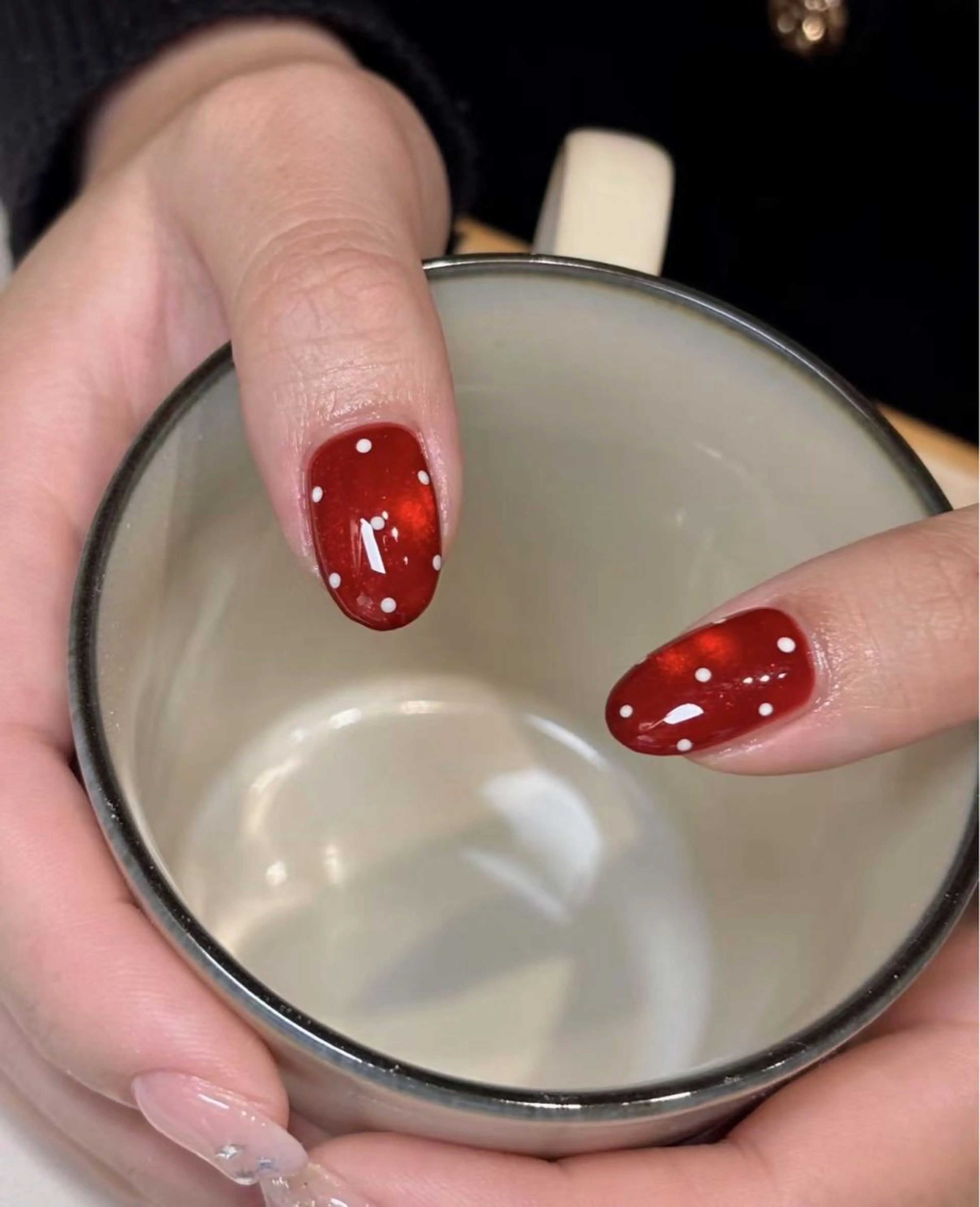 ネイル チークネイル キラキラネイル 韓国ネイル マグネットネイル ニュアンスネイル ハンドネイル H&B せつかのネイルデザイン