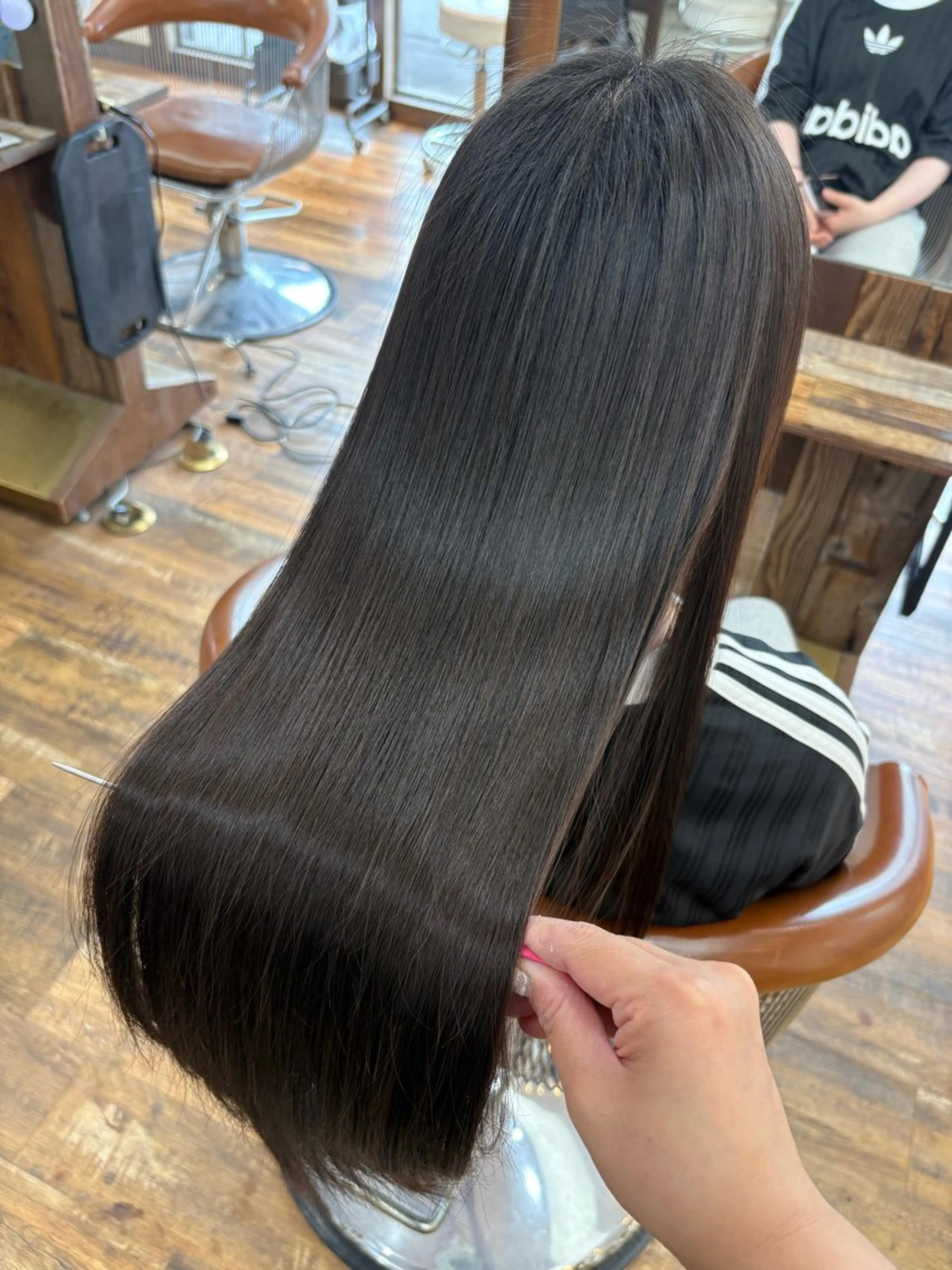 ロング 縮毛矯正 レナ┊︎髪質改善 ┊︎シルクストレートのヘアスタイル