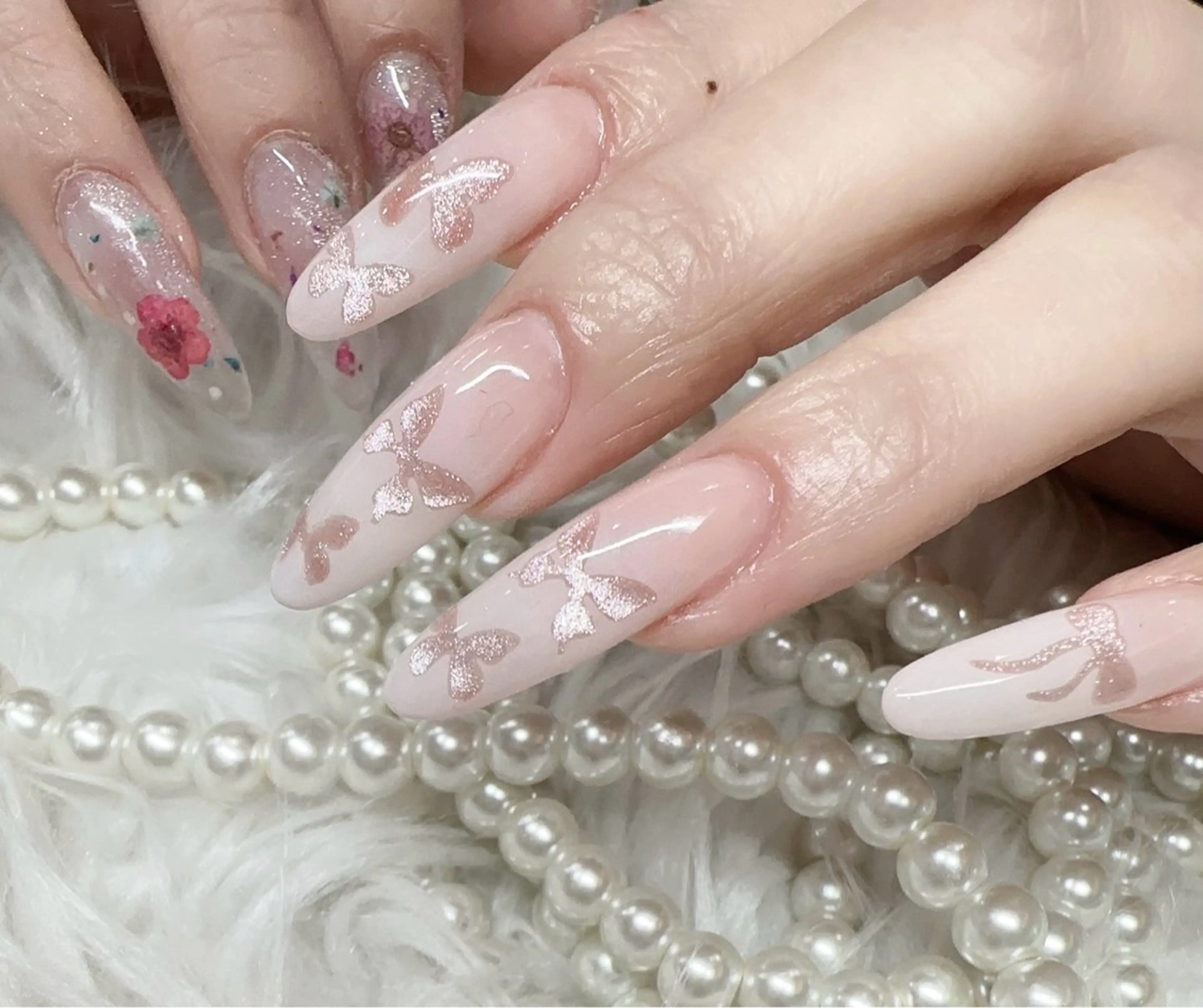 ネイル ハンドネイル &ME ネイルサロンのネイルデザイン