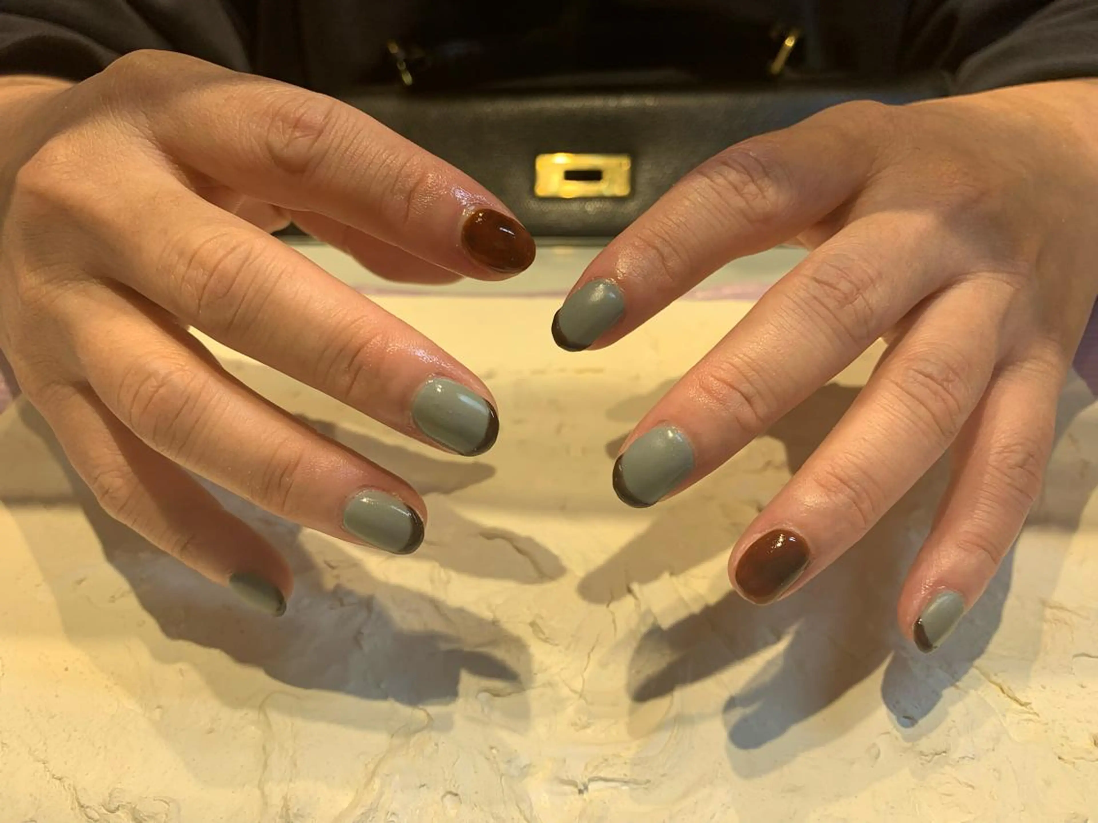ネイル べっ甲ネイル フレンチネイル マットネイル 持ち込み マキノ ユイのネイルデザイン