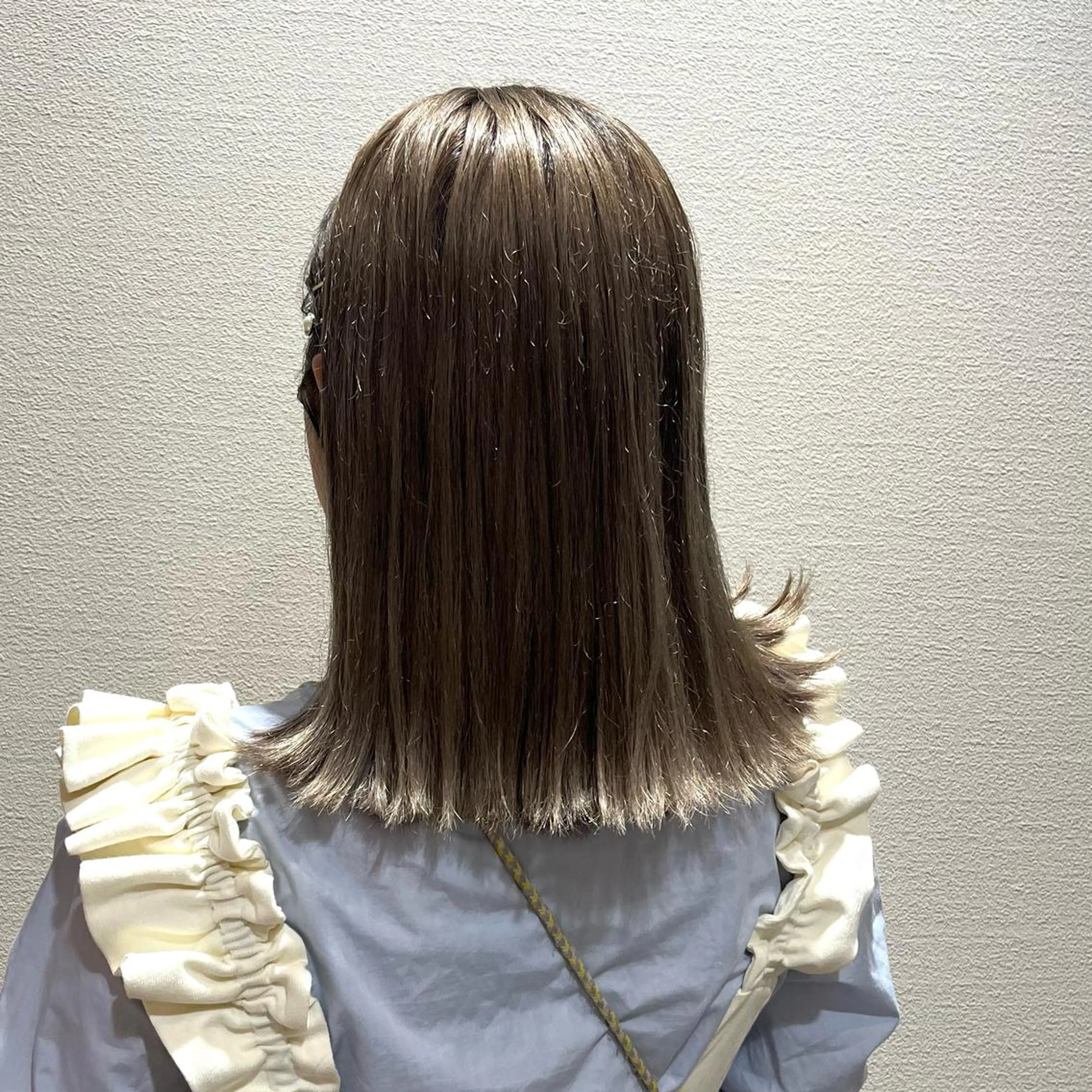 ミディアム カラー 透明感カラー グレージュ ♡ナナコ♡ レイヤー/艶髪のヘアスタイル