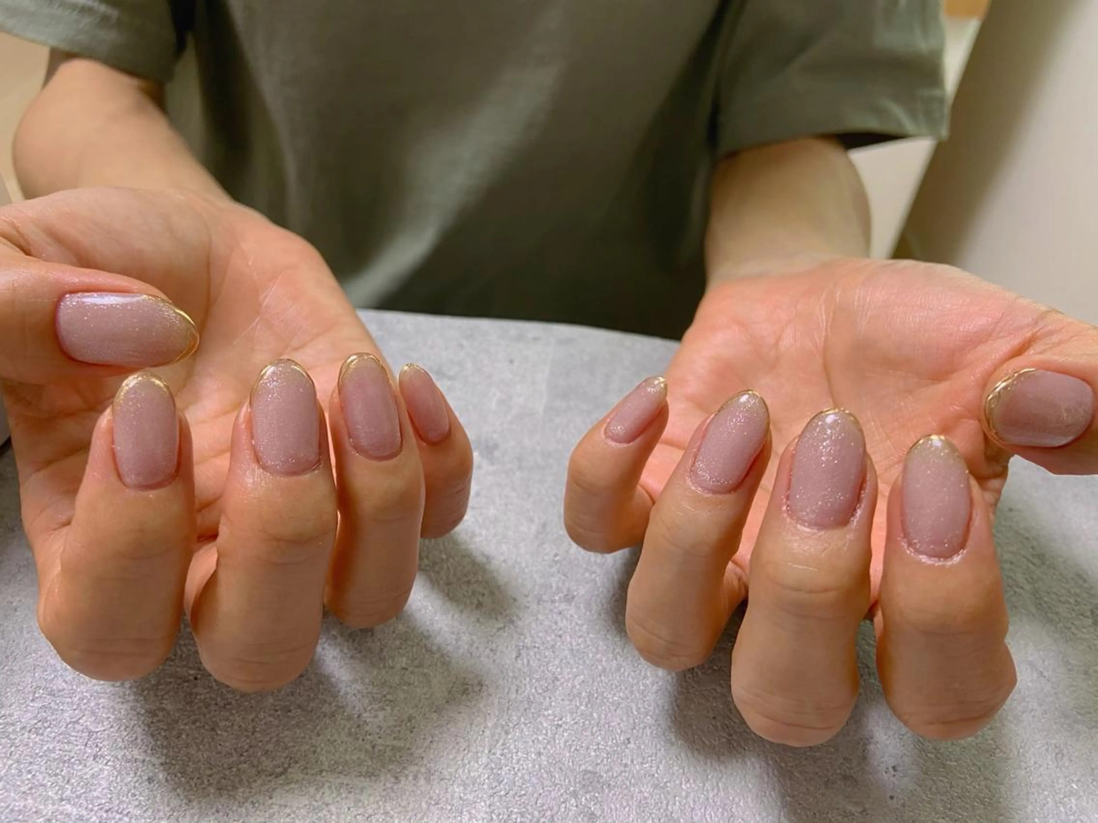 ネイル オーロラネイル カジュアル 長さ出し ジェルネイル 韓国ネイル ハンドネイル MH Nailのネイルデザイン