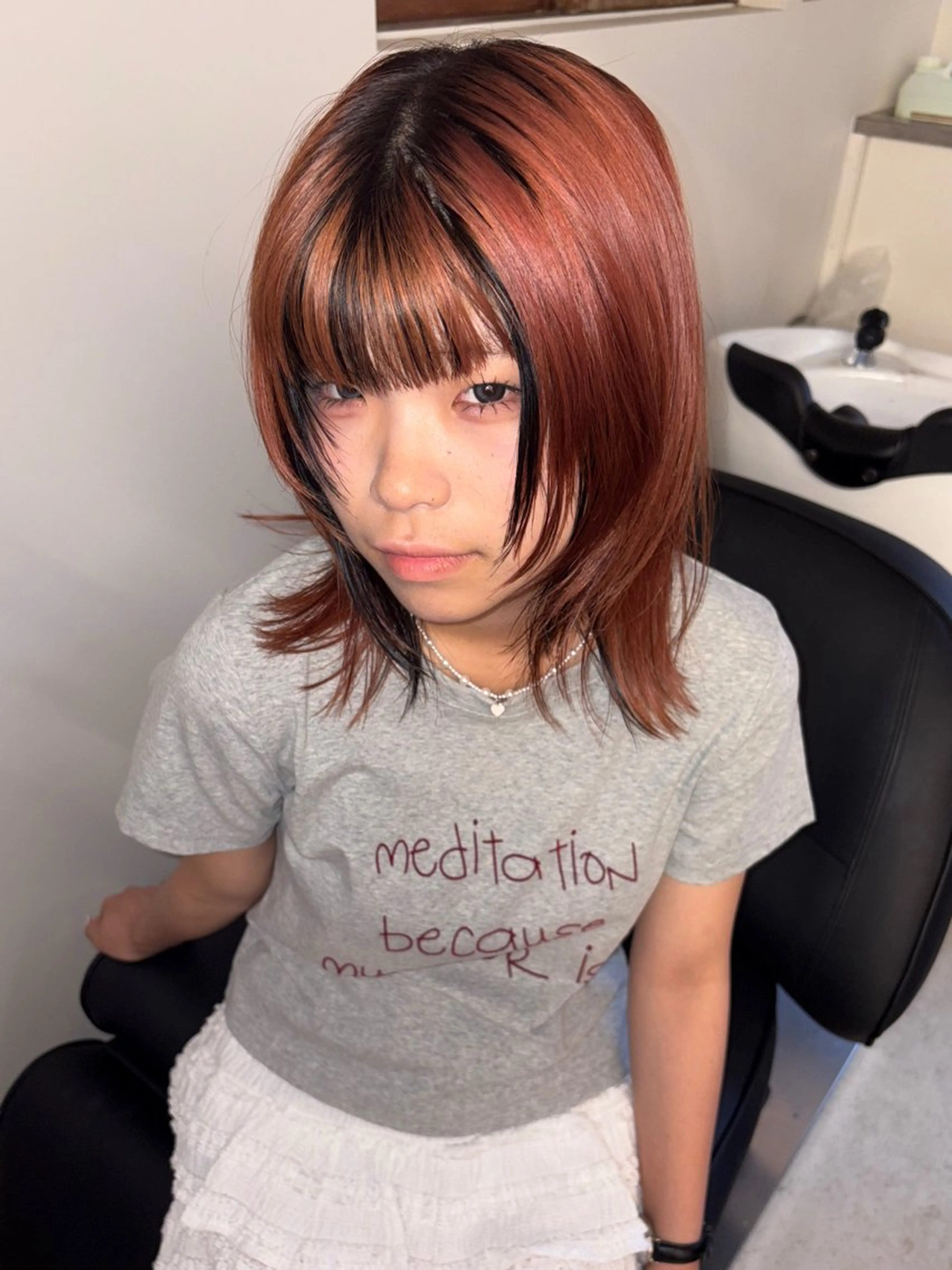 ミディアム ミストバング ヘアカラー トリートメント ヘアセット ブリーチモデル/ カットモデル/Riaのヘアスタイル