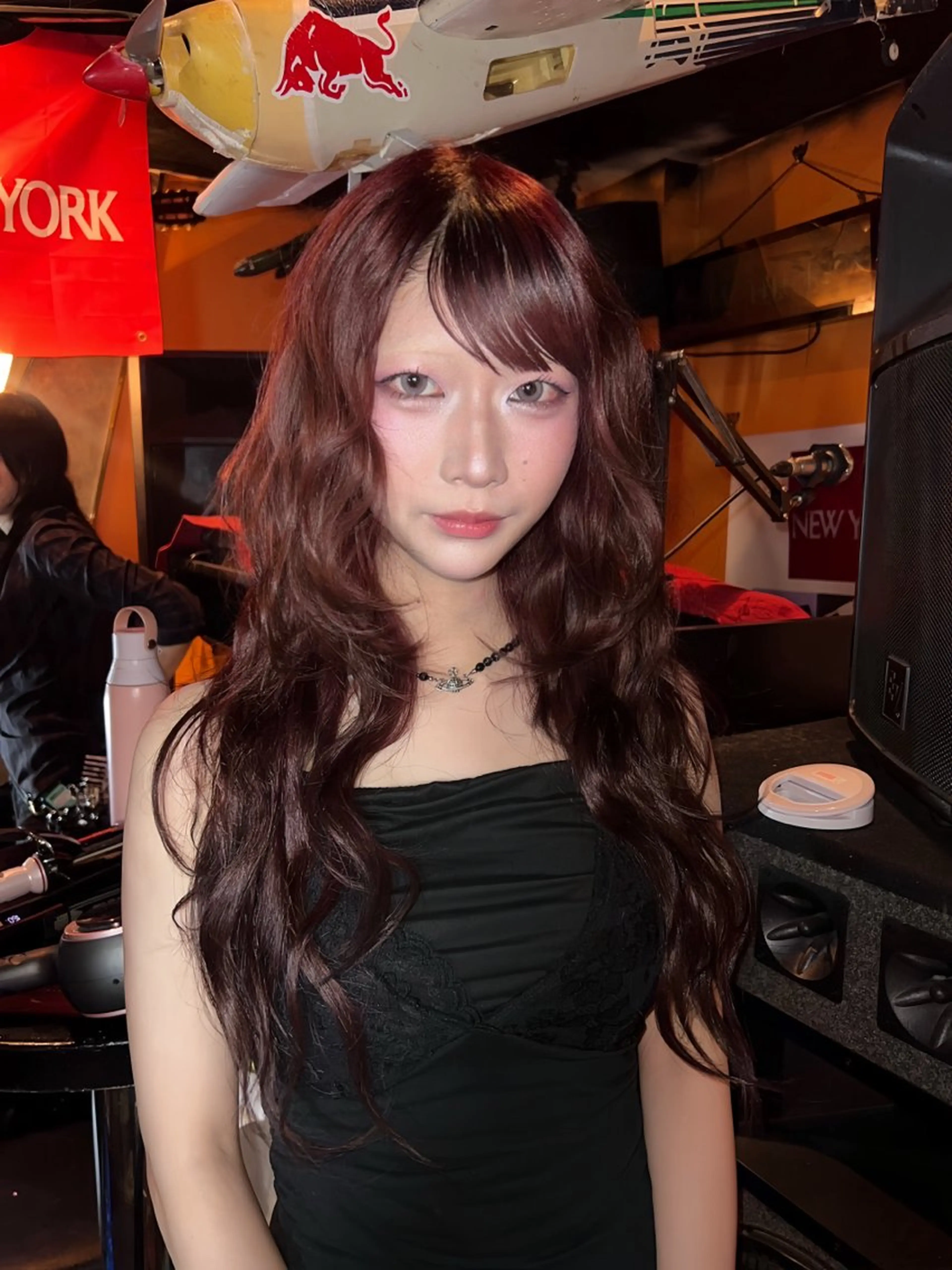 ロング ヘアカラー AIRA/ブリーチ /透明感カラーのヘアスタイル