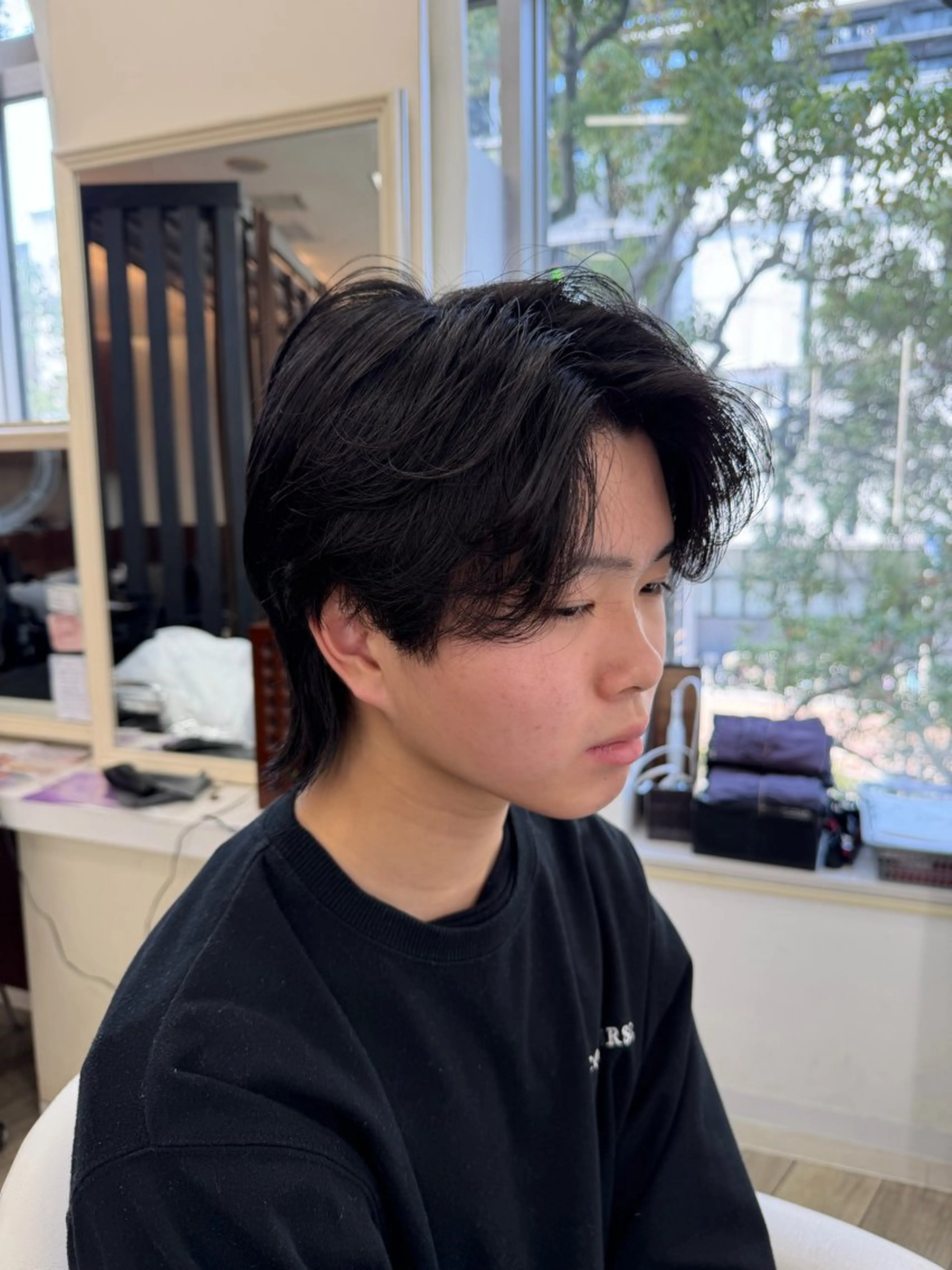 セミロング メンズ センターパート マッシュ メンズパーマ 波巻きパーマ メンズウルフカット カット 田村  猛のヘアスタイル