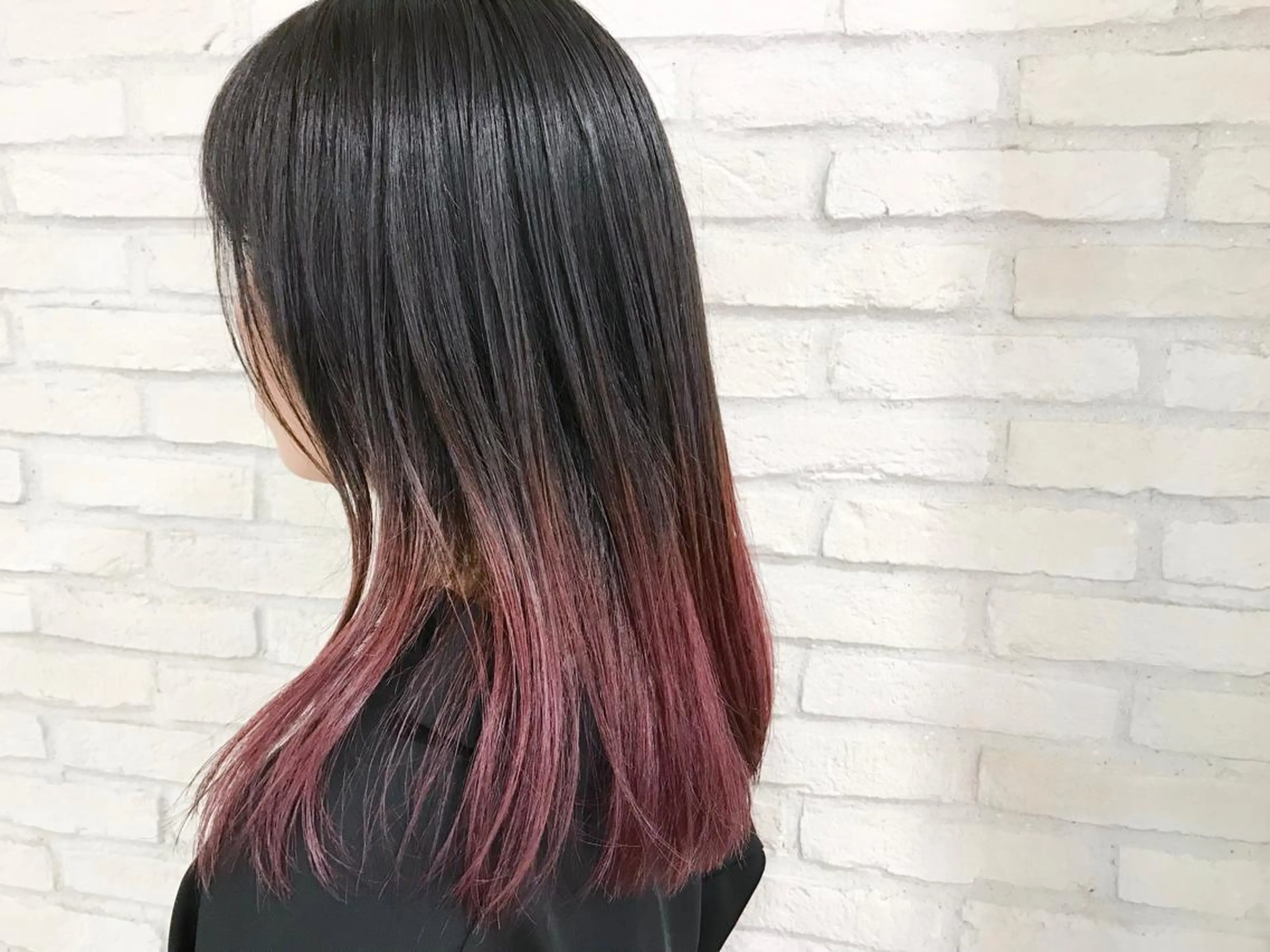 セミロング カラー グラデーションカラー ピンクカラー 横浜🍒ルーツカラー エクステ／RIEのヘアスタイル