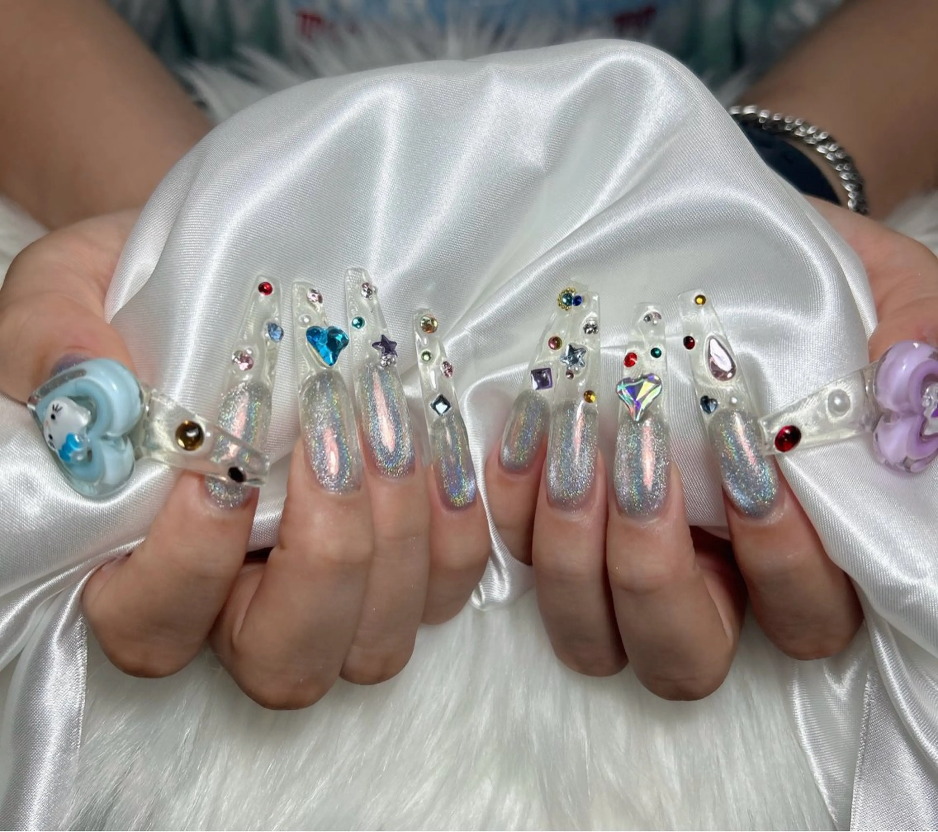 ネイル アートネイル オーロラネイル チークネイル 長さ出し フットネイル Chan nailsのネイルデザイン