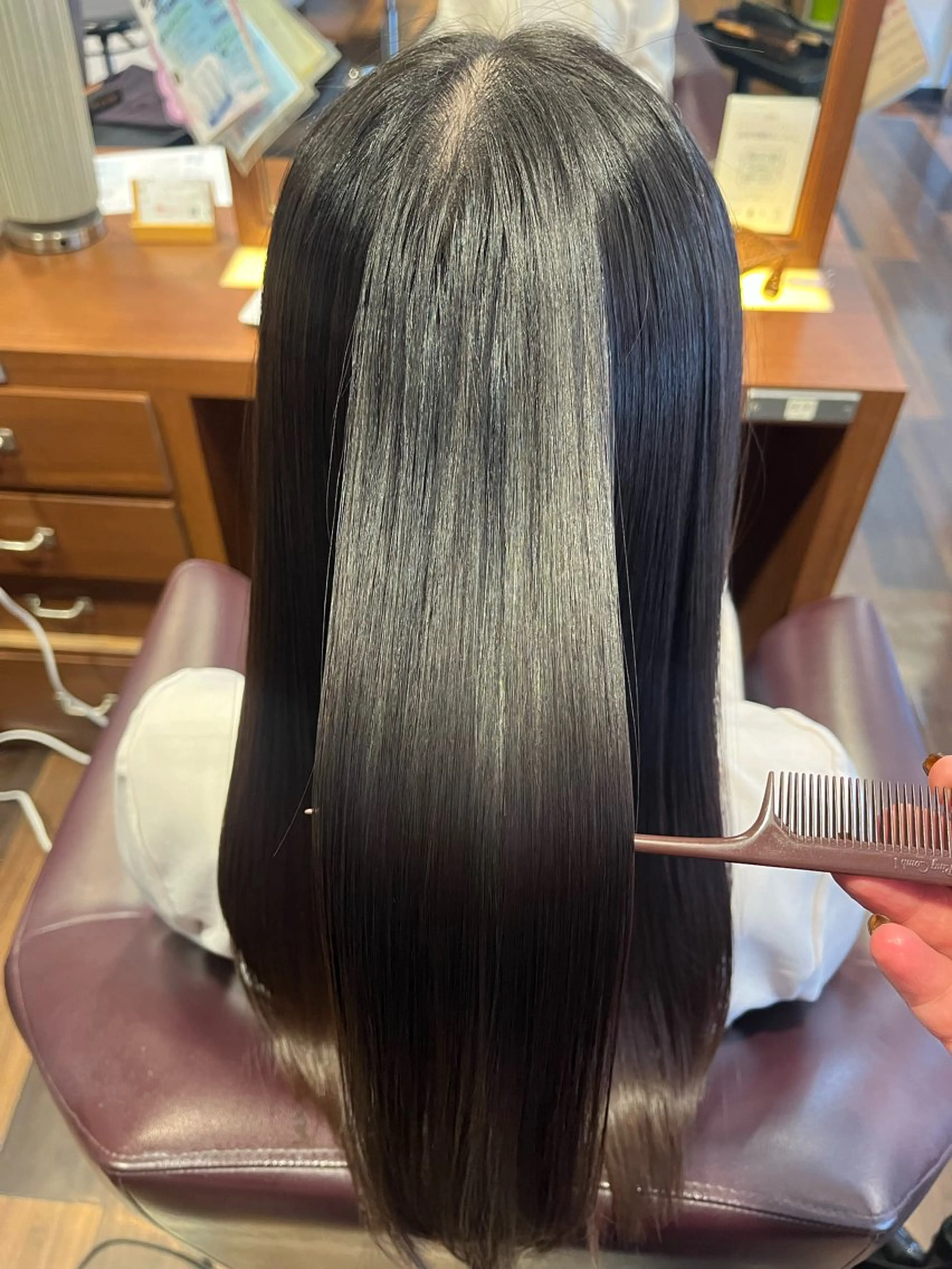 ロング トリートメント よしだ しおりのヘアスタイル