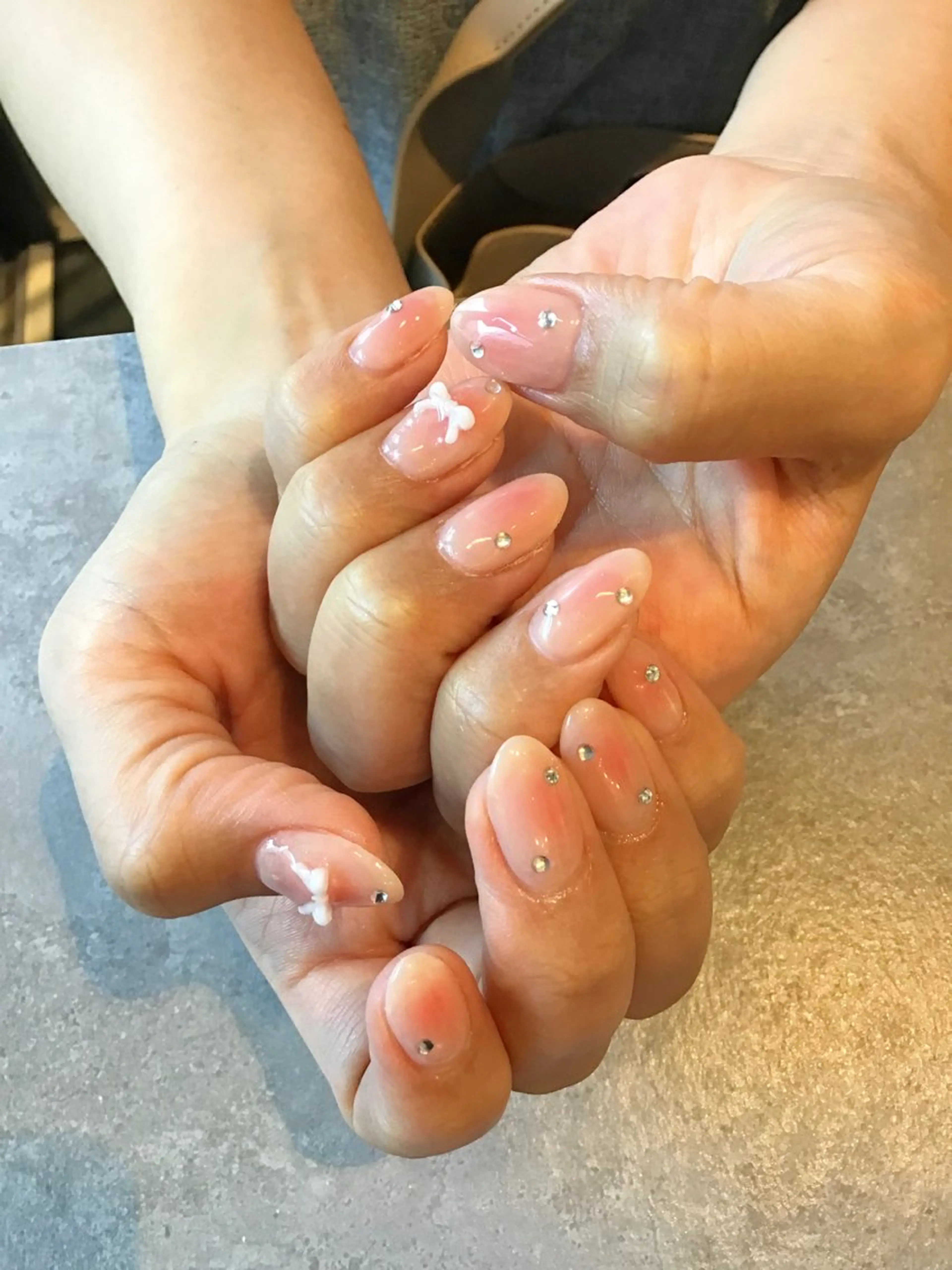 ネイル 持ち込み Nest 岩崎のネイルデザイン