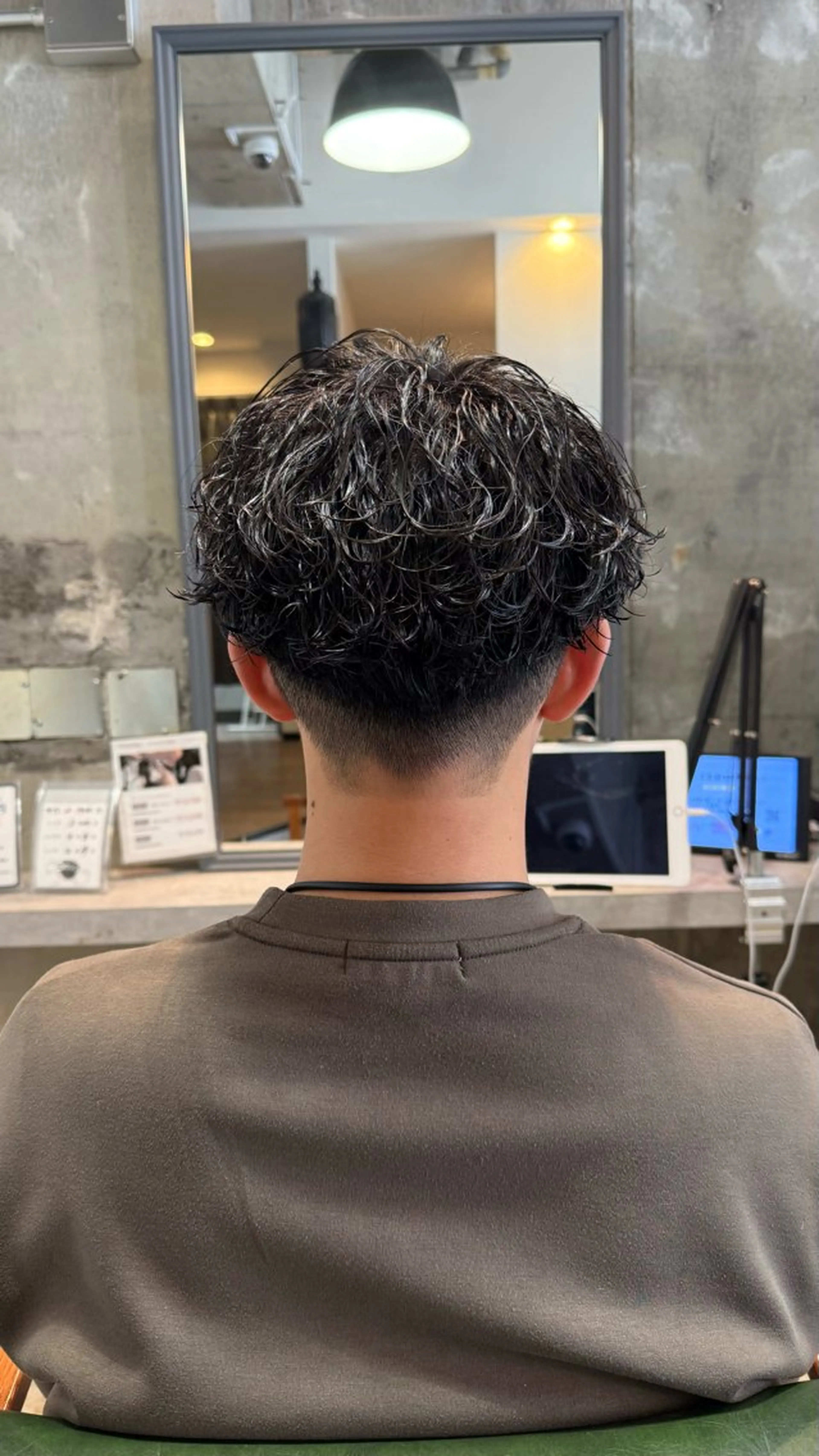 ショート パーマ メンズ メンズパーマ 刈り上げ 波巻きパーマ メンズ専門 Ryukiのヘアスタイル