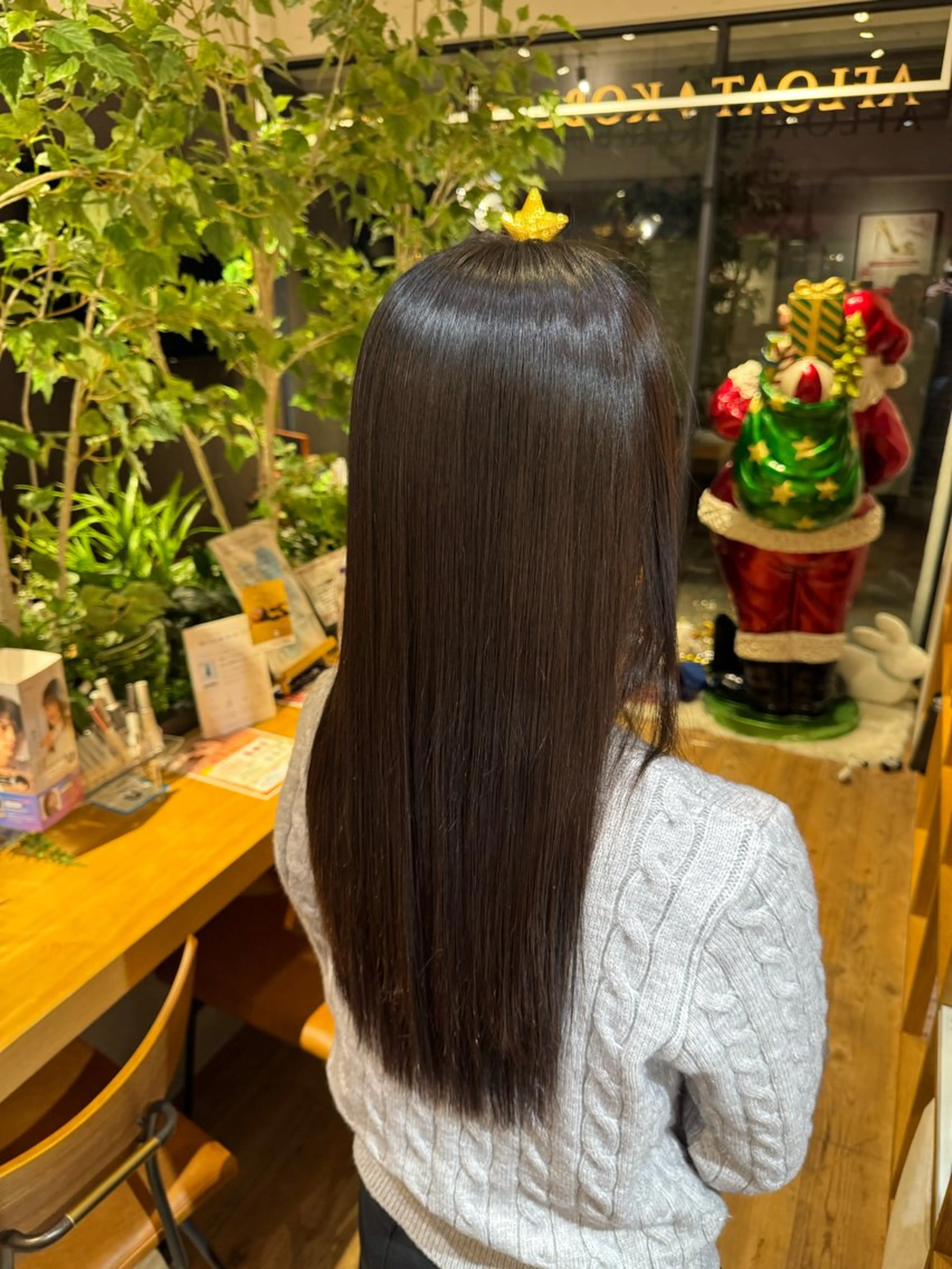 セミロング カット 縮毛矯正 トリートメント 美髪/髪質改善 川口凌弥のヘアスタイル