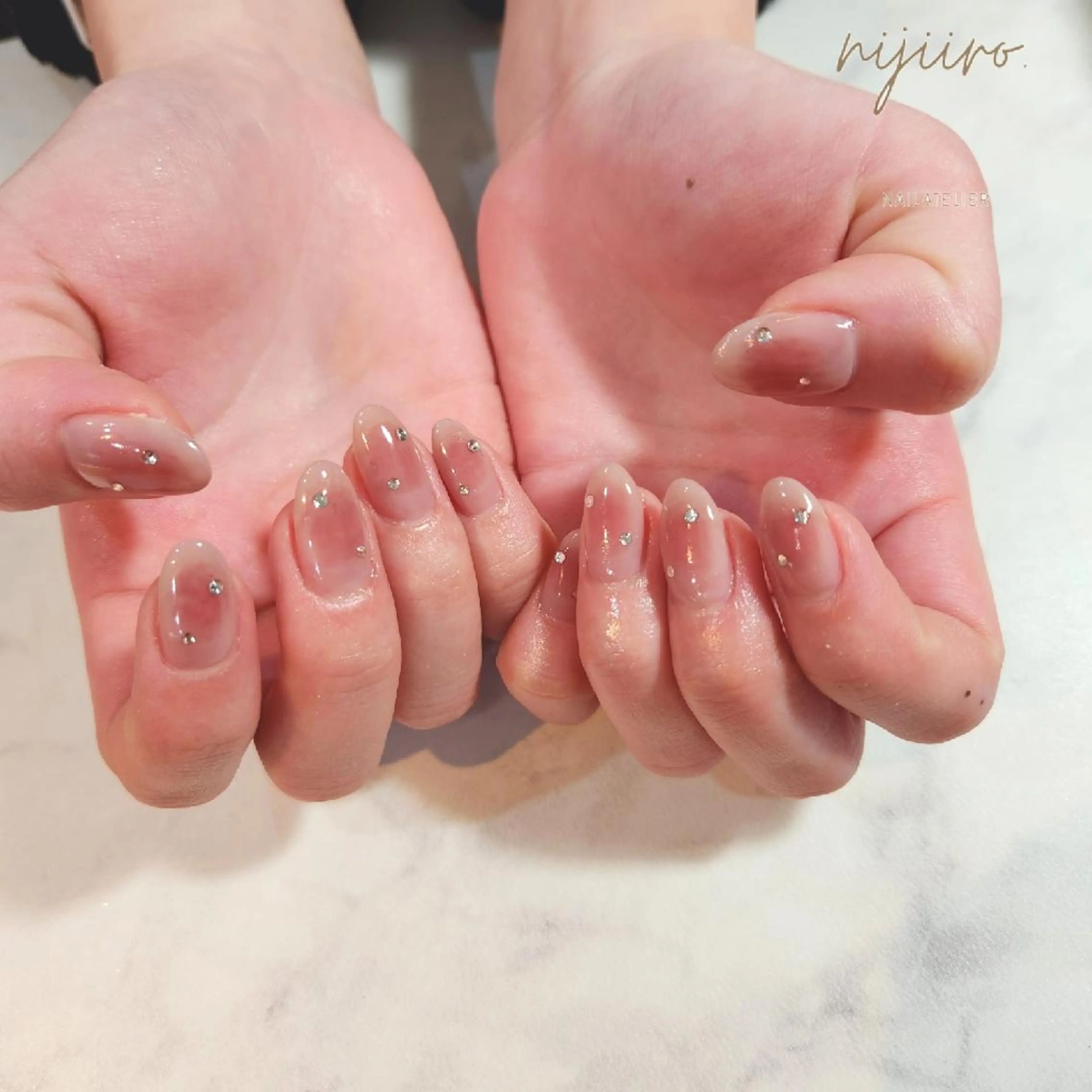 ネイル チークネイル ハンドネイル nailatelier nijiiro.所属・nijiiro🌈 サトウのネイルデザイン