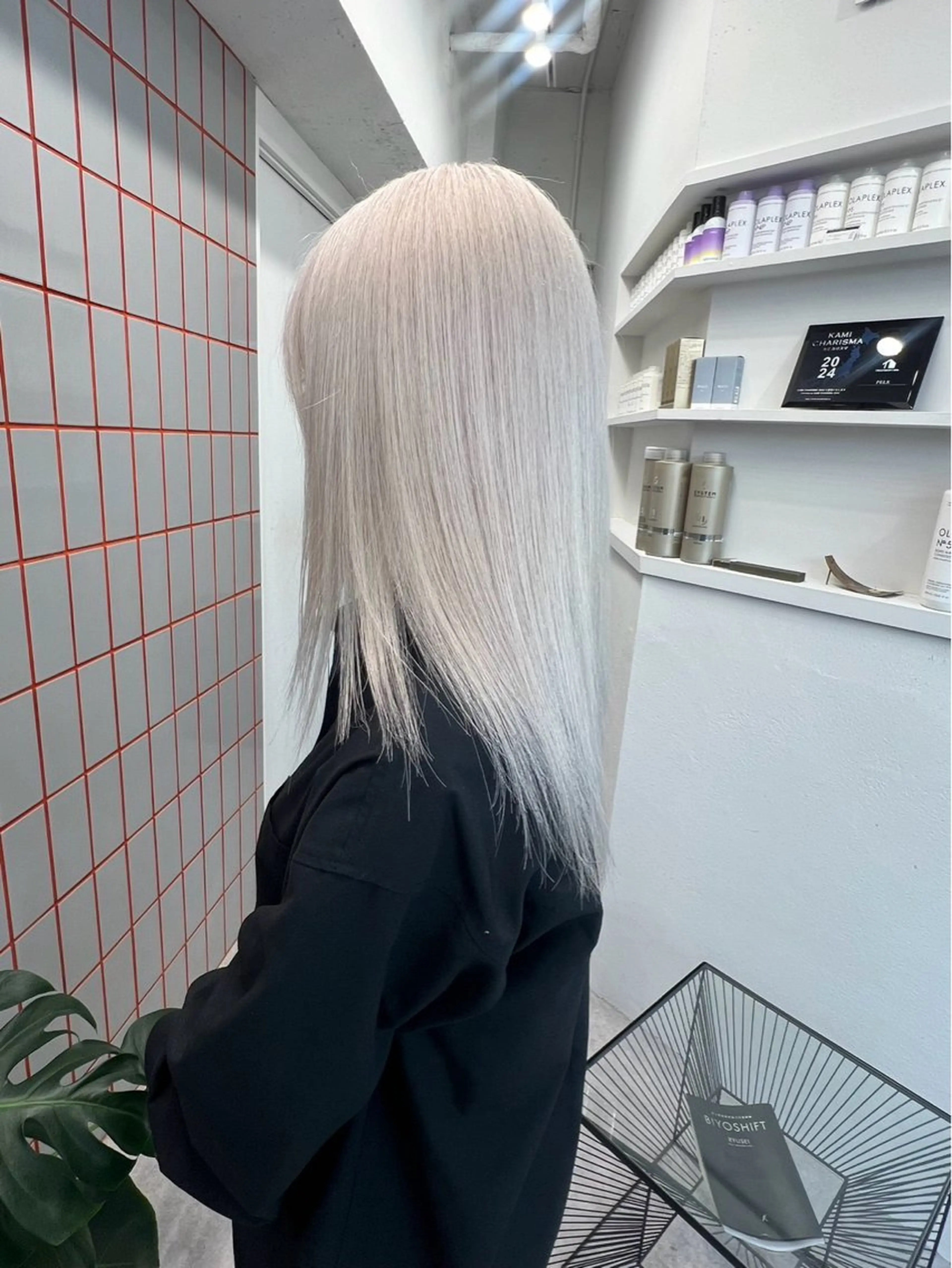 カラー 🐬透明感カラー/ ハイトーン/ユウ🐬のヘアスタイル