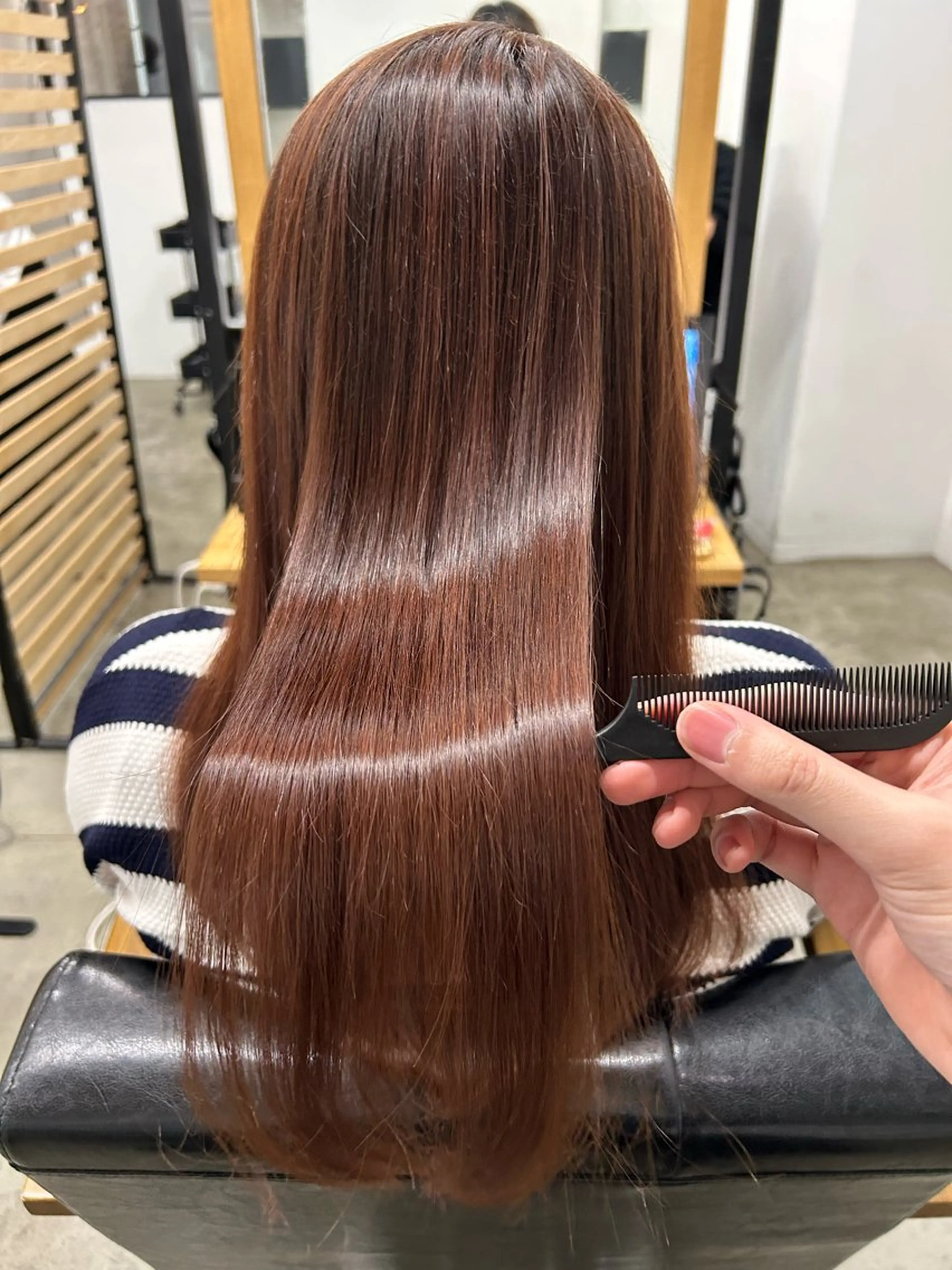 ロング 1回で綺麗になる 髪質改善 小山光のヘアスタイル