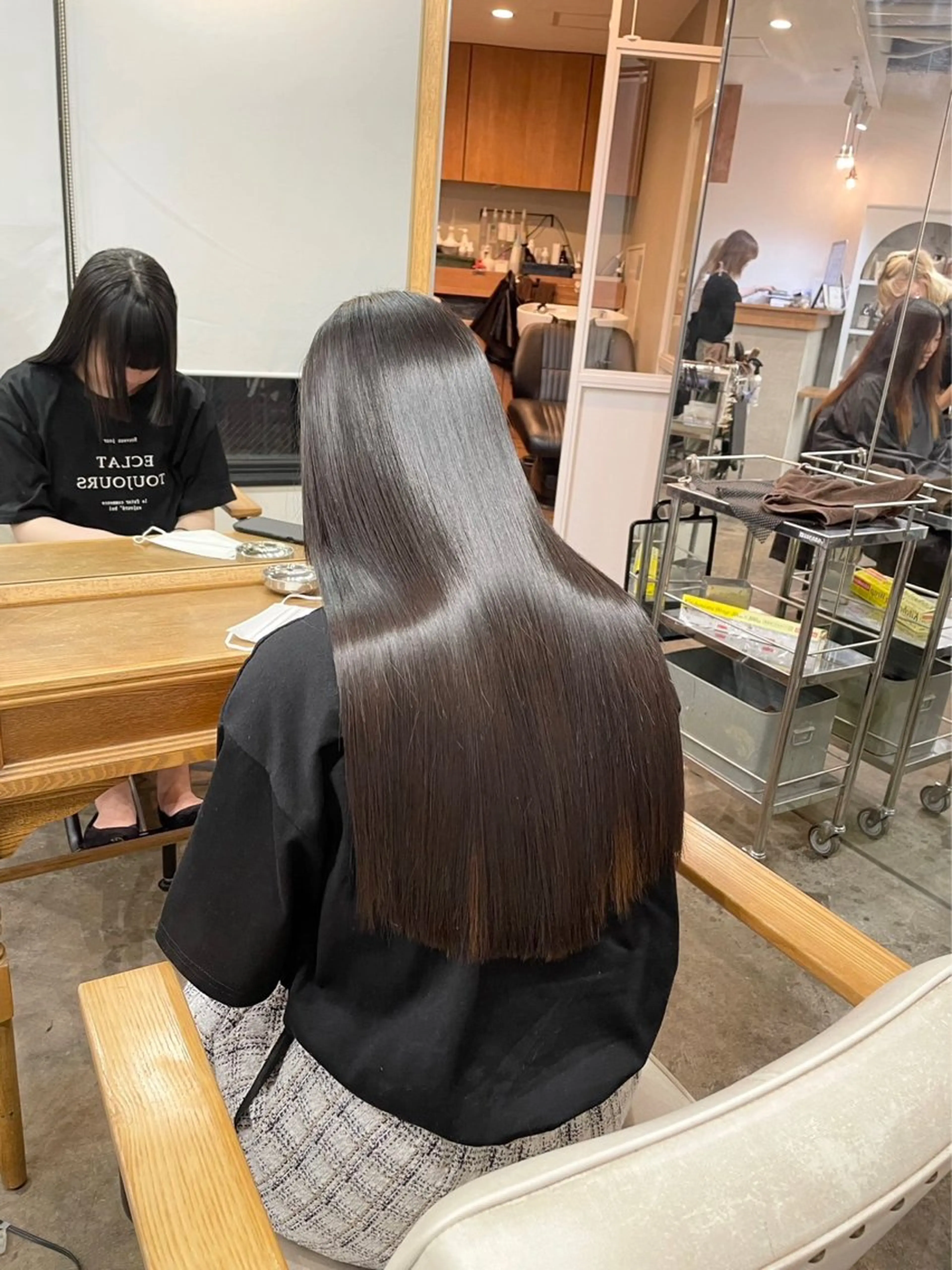 セミロング 髪質改善 縮毛矯正 LIV OSAKA所属・カットモデル୨୧大阪 梅田タカシマリナ♡のヘアスタイル