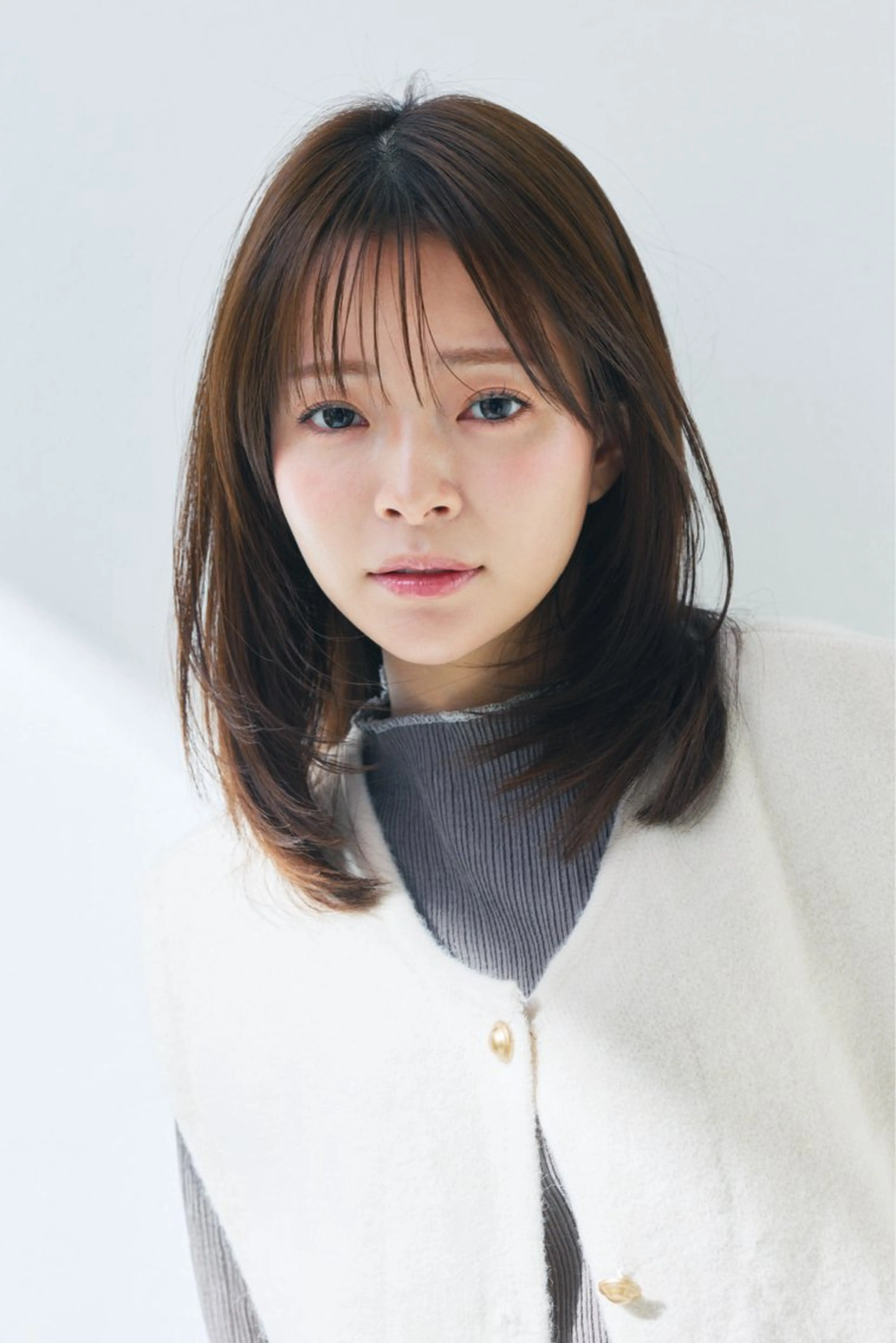 ミディアム カット ヘアカラー トリートメント être by comme Matisse所属・髪質改善／レイヤー /Yuto.Araiのヘアスタイル