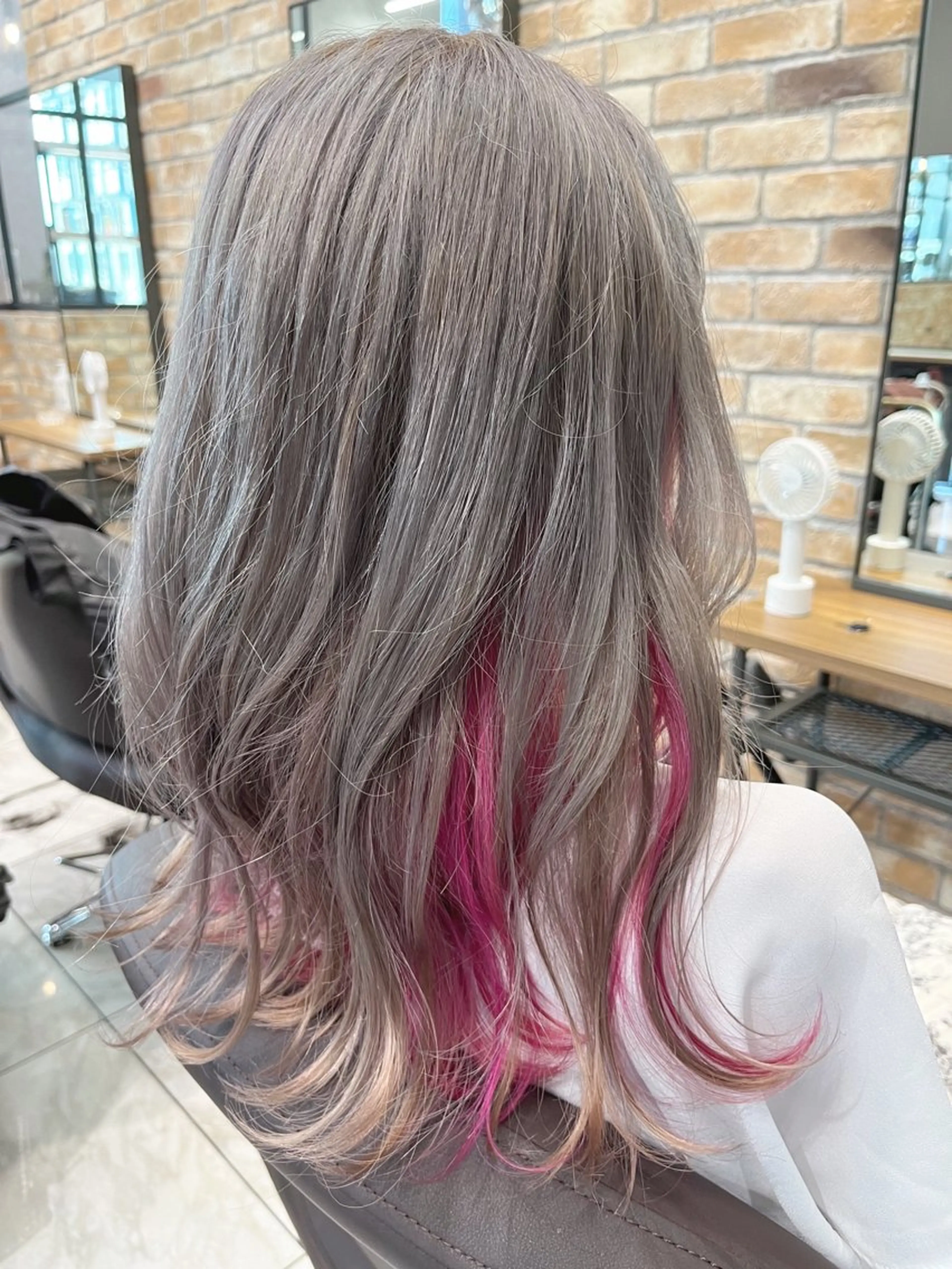 セミロング LucksiMie ginza  明松のヘアスタイル