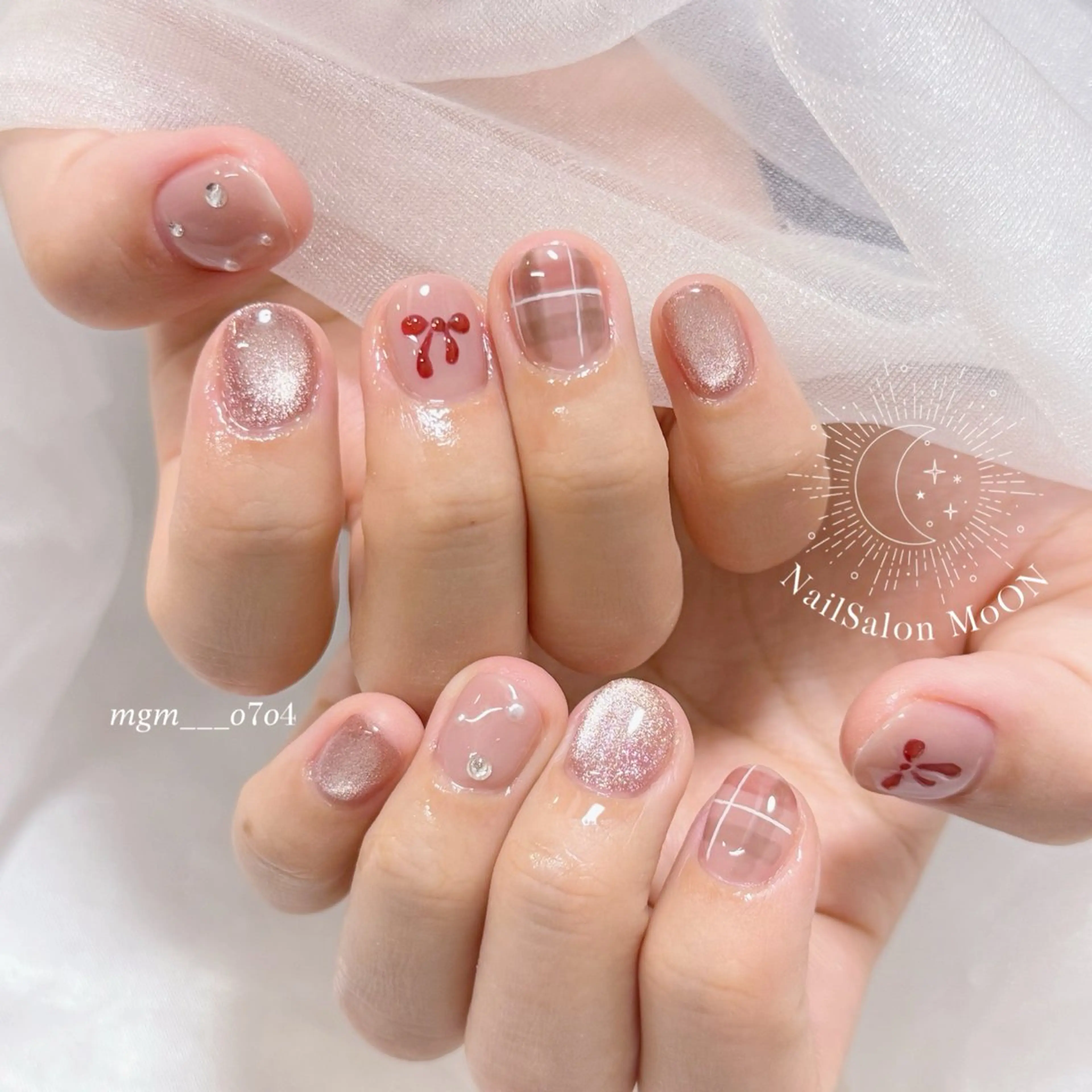 ネイル マグネットネイル MoON...❤︎ MeGuのネイルデザイン