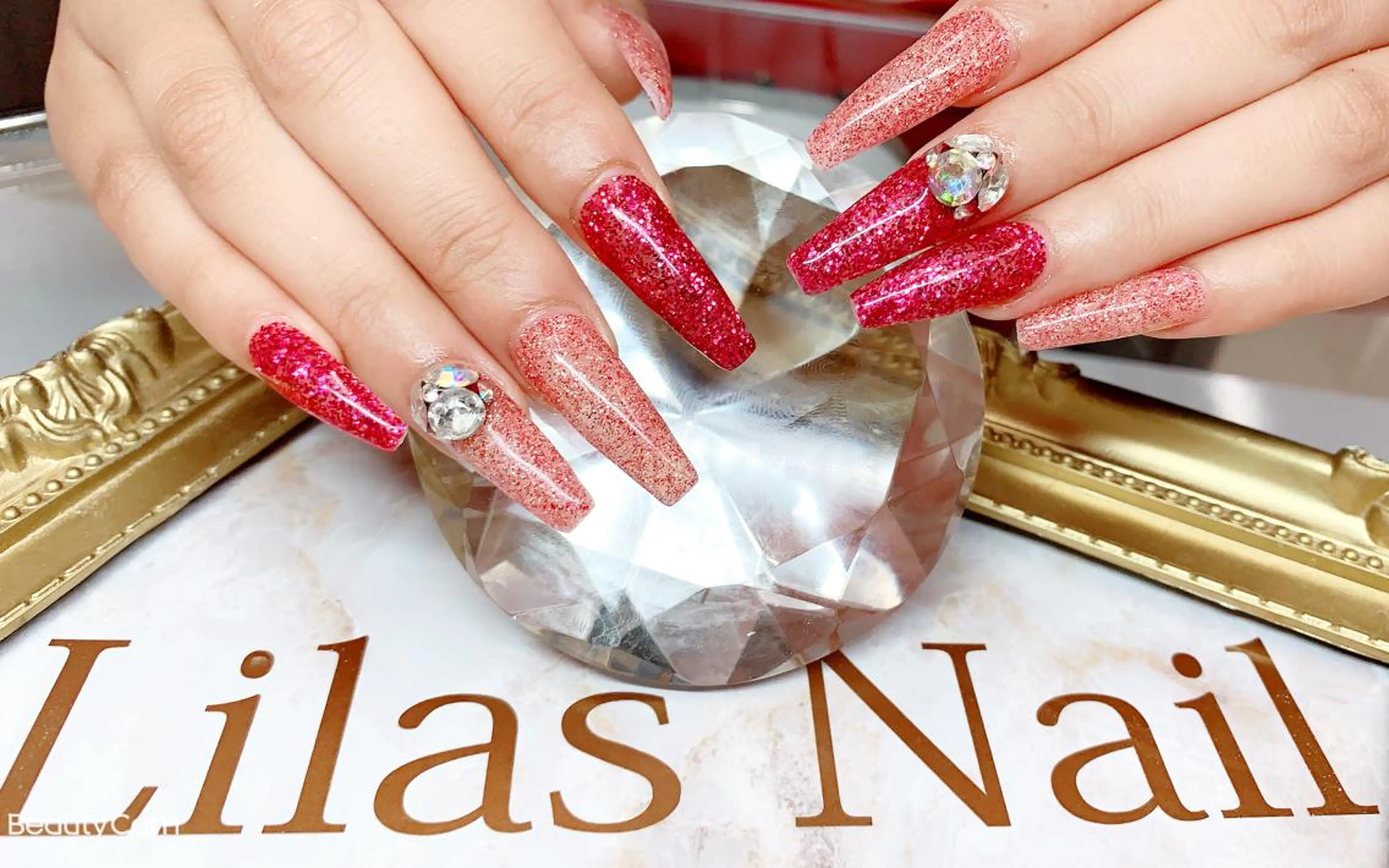 ネイル ジェルネイル ハードジェル キラキラネイル ラメ(グリッター) ロングネイル Lilas Nailのネイルデザイン