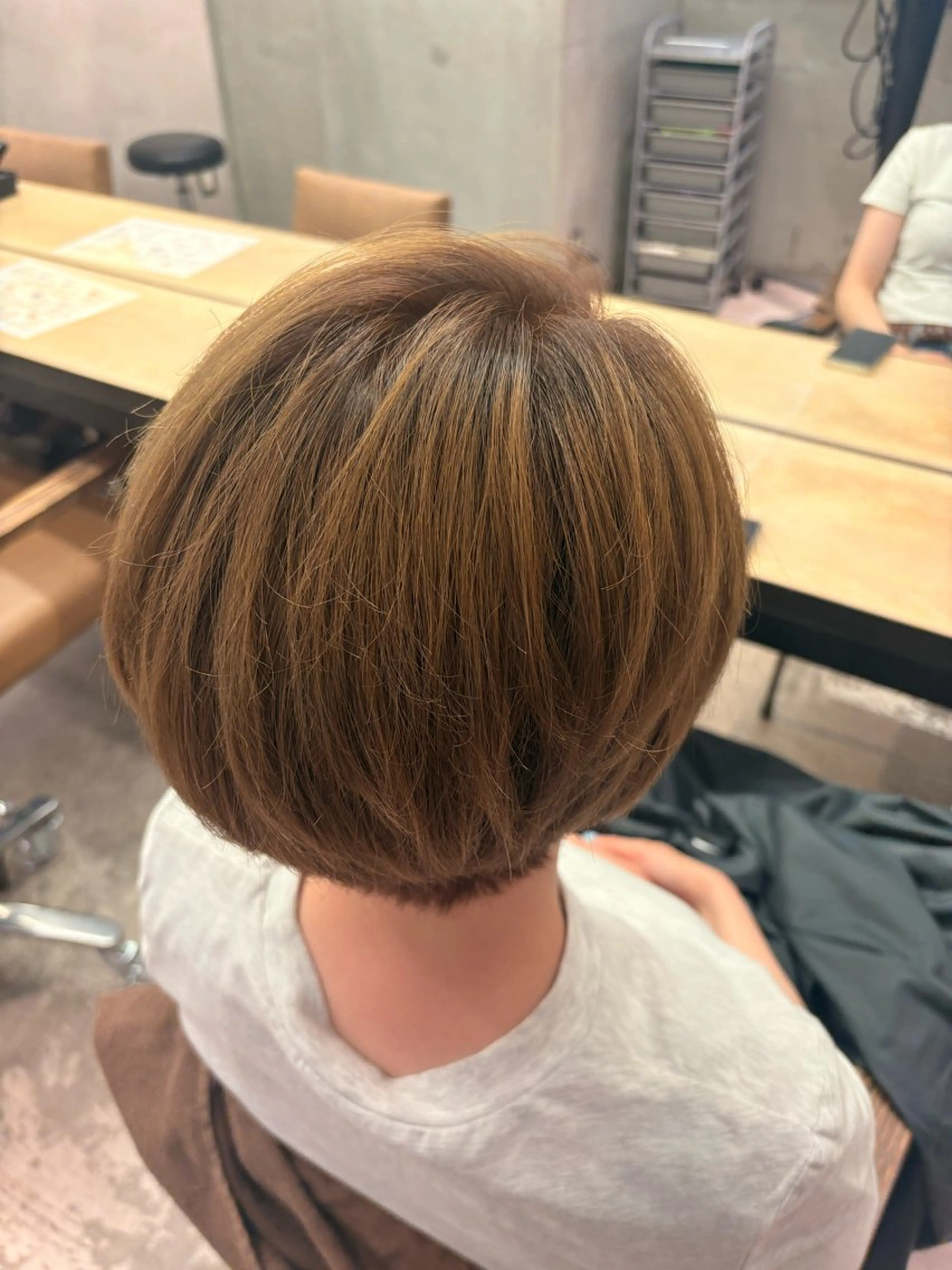 グレーカラーモデルの写真