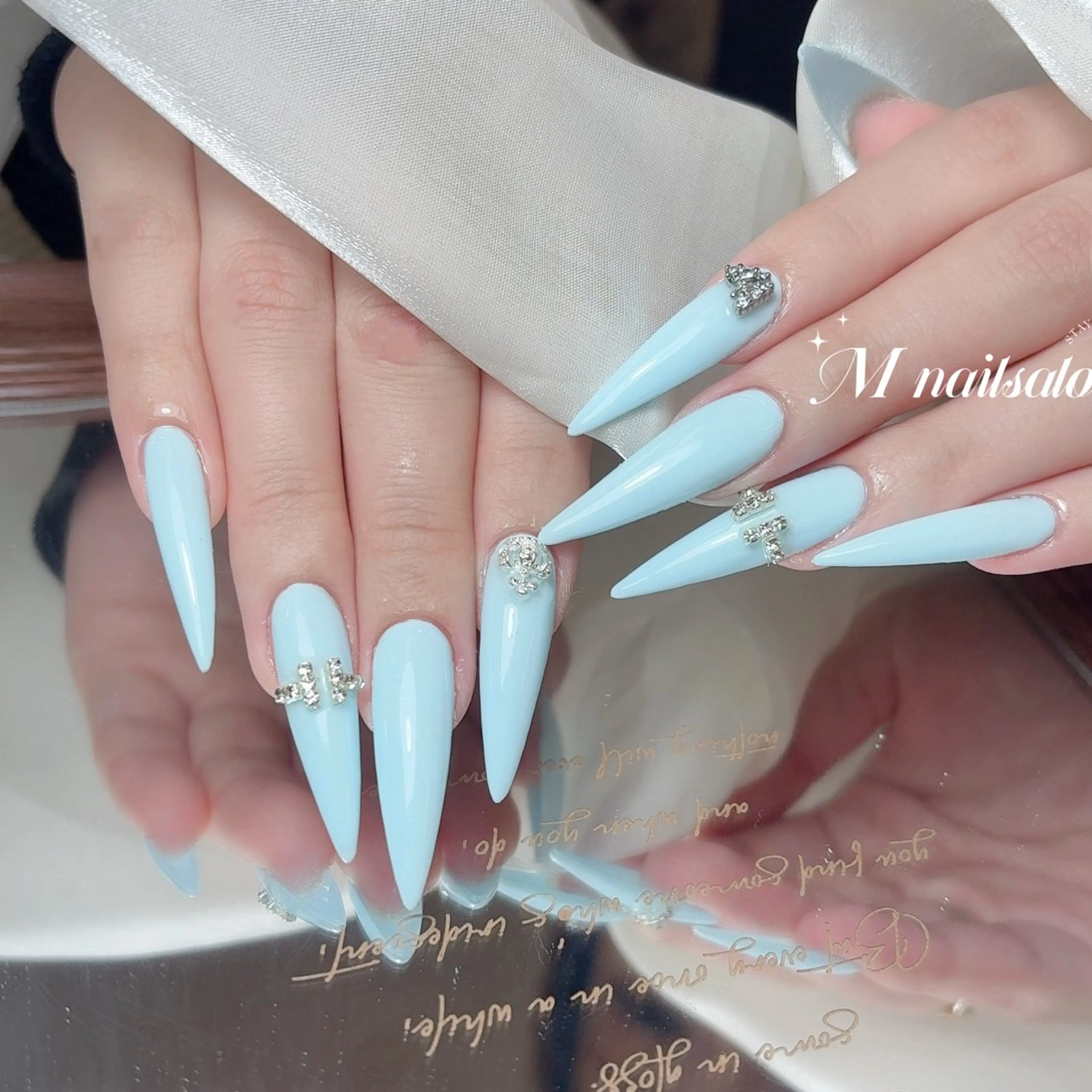 ネイル ハンドネイル M🌷nail 長さだし専門店のネイルデザイン