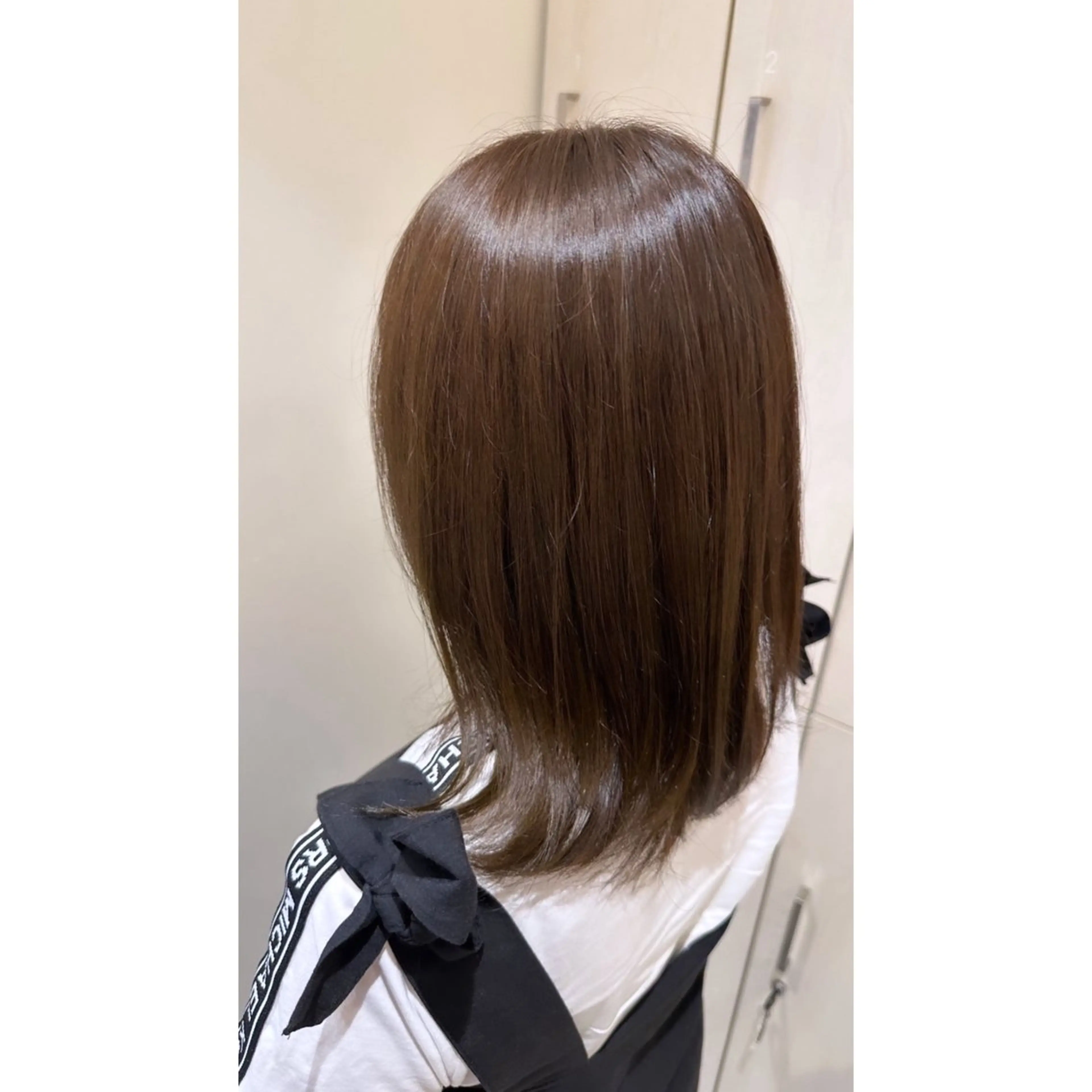 セミロング ヘアカラー ReSTA所属・アラキ レイナのヘアスタイル