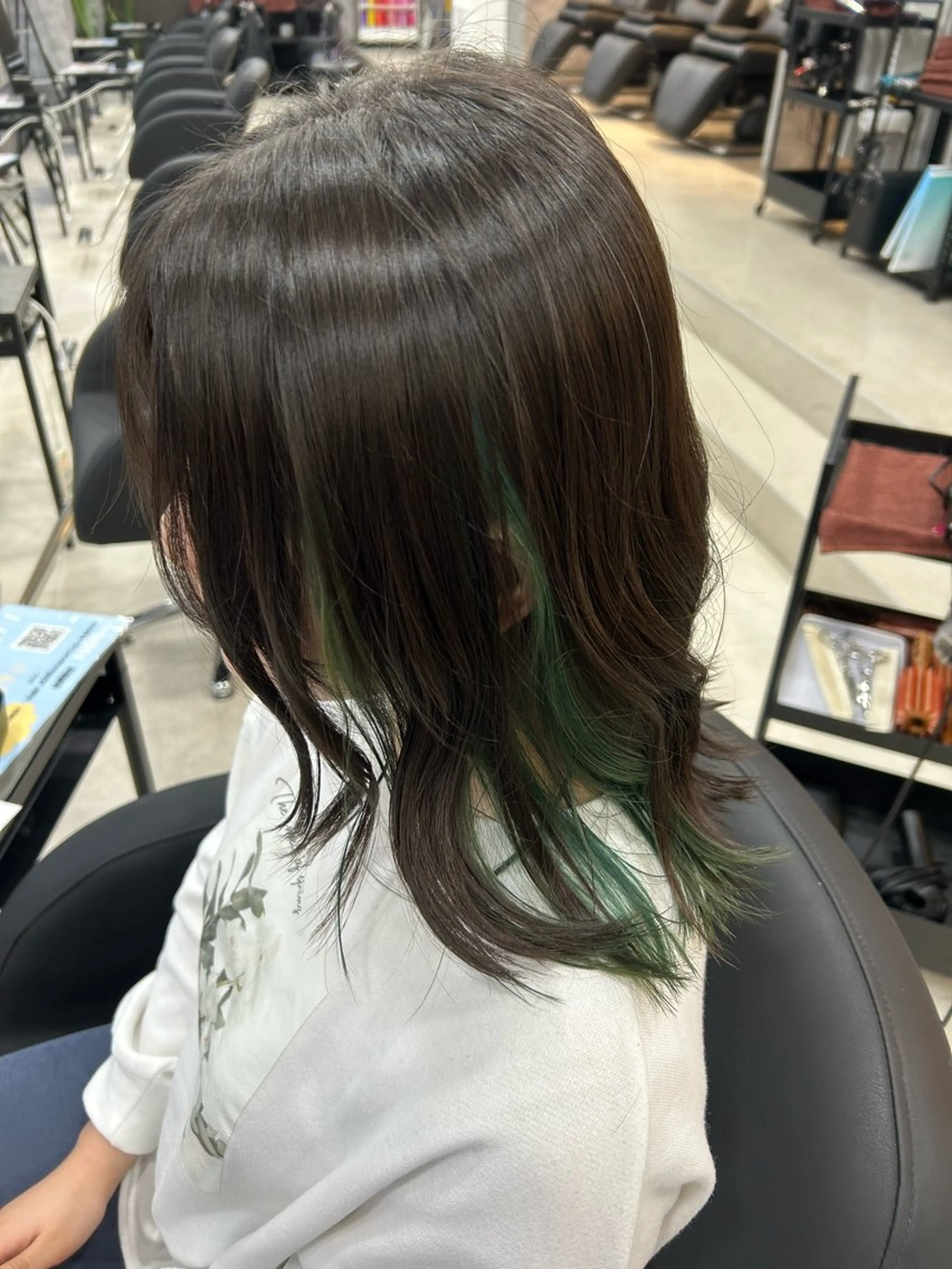 セミロング カラー まつ毛パーマ専門 茉里のヘアスタイル